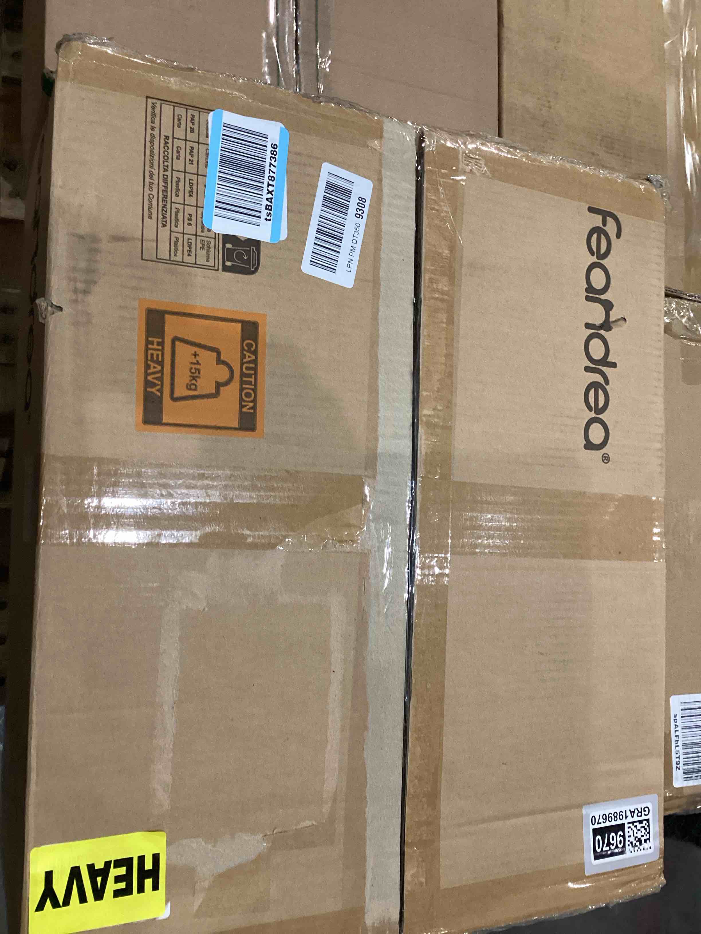https://s3.amazonaws.com/lotting-images-prod/bidfta/GRA1989670_1746637651316.jpeg