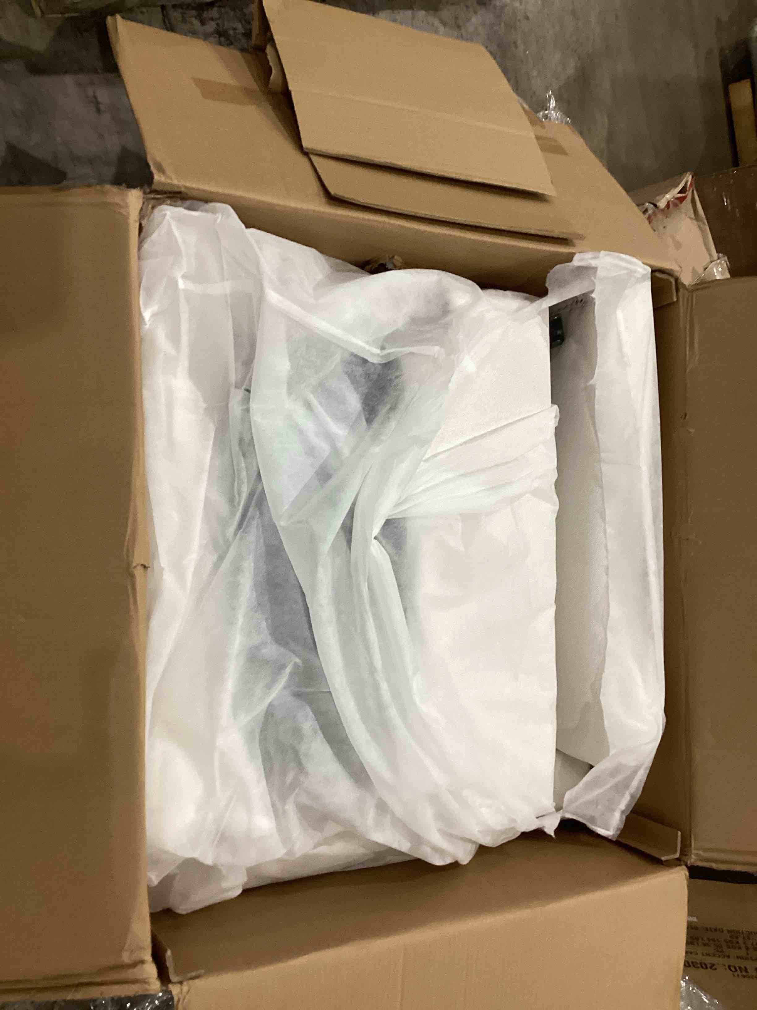 https://s3.amazonaws.com/lotting-images-prod/bidfta/GRA1990047_1752076159905.jpeg
