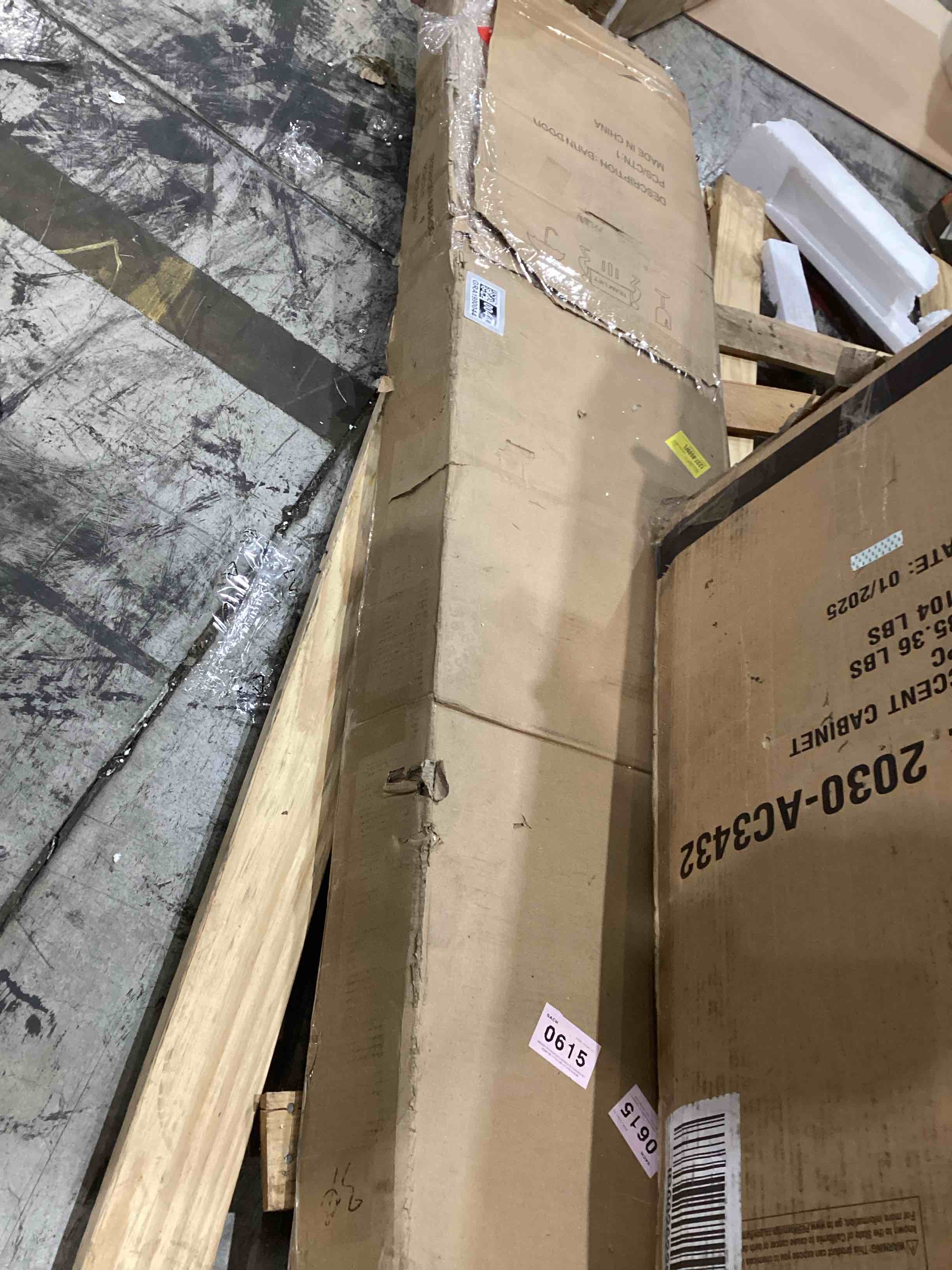https://s3.amazonaws.com/lotting-images-prod/bidfta/GRA1990072_1752148885685.jpeg
