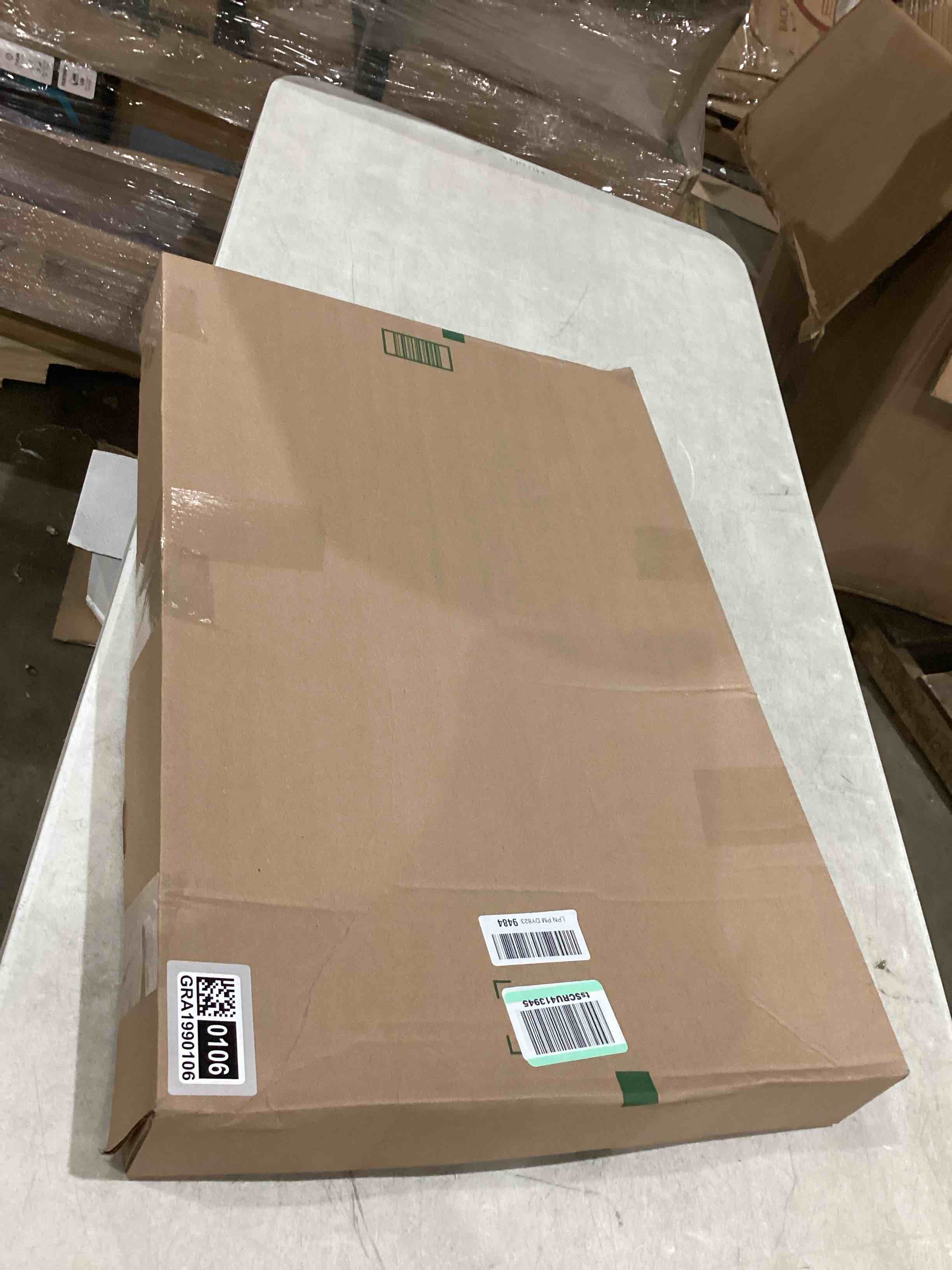 https://s3.amazonaws.com/lotting-images-prod/bidfta/GRA1990106_1752499380474.jpeg