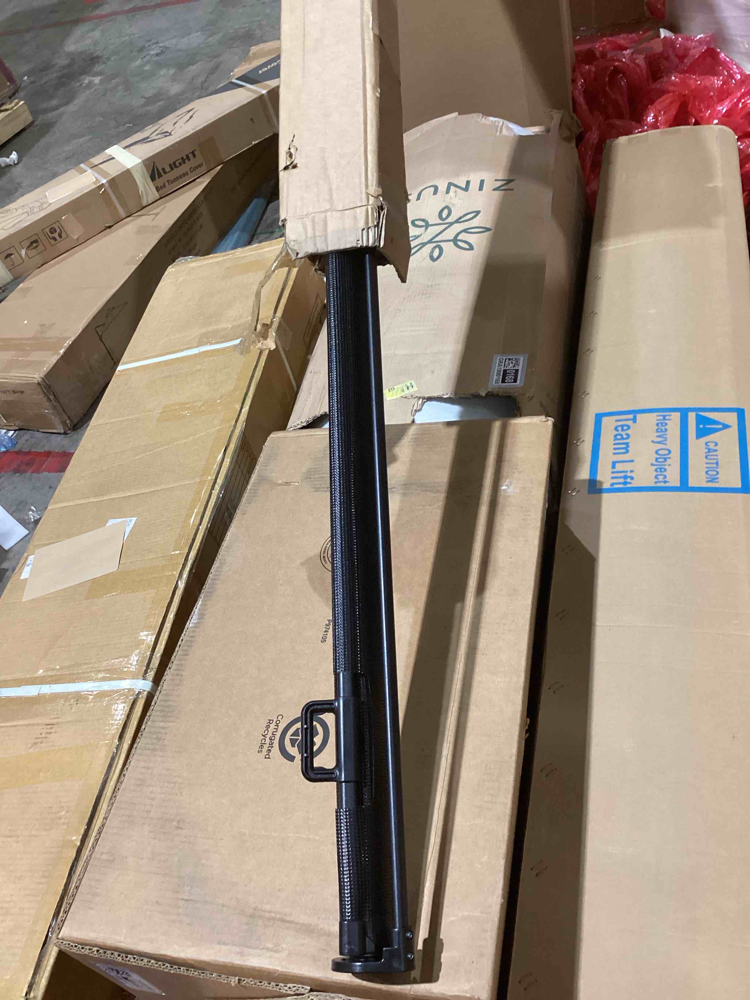 https://s3.amazonaws.com/lotting-images-prod/bidfta/GRA1990172_1752578746468.jpeg