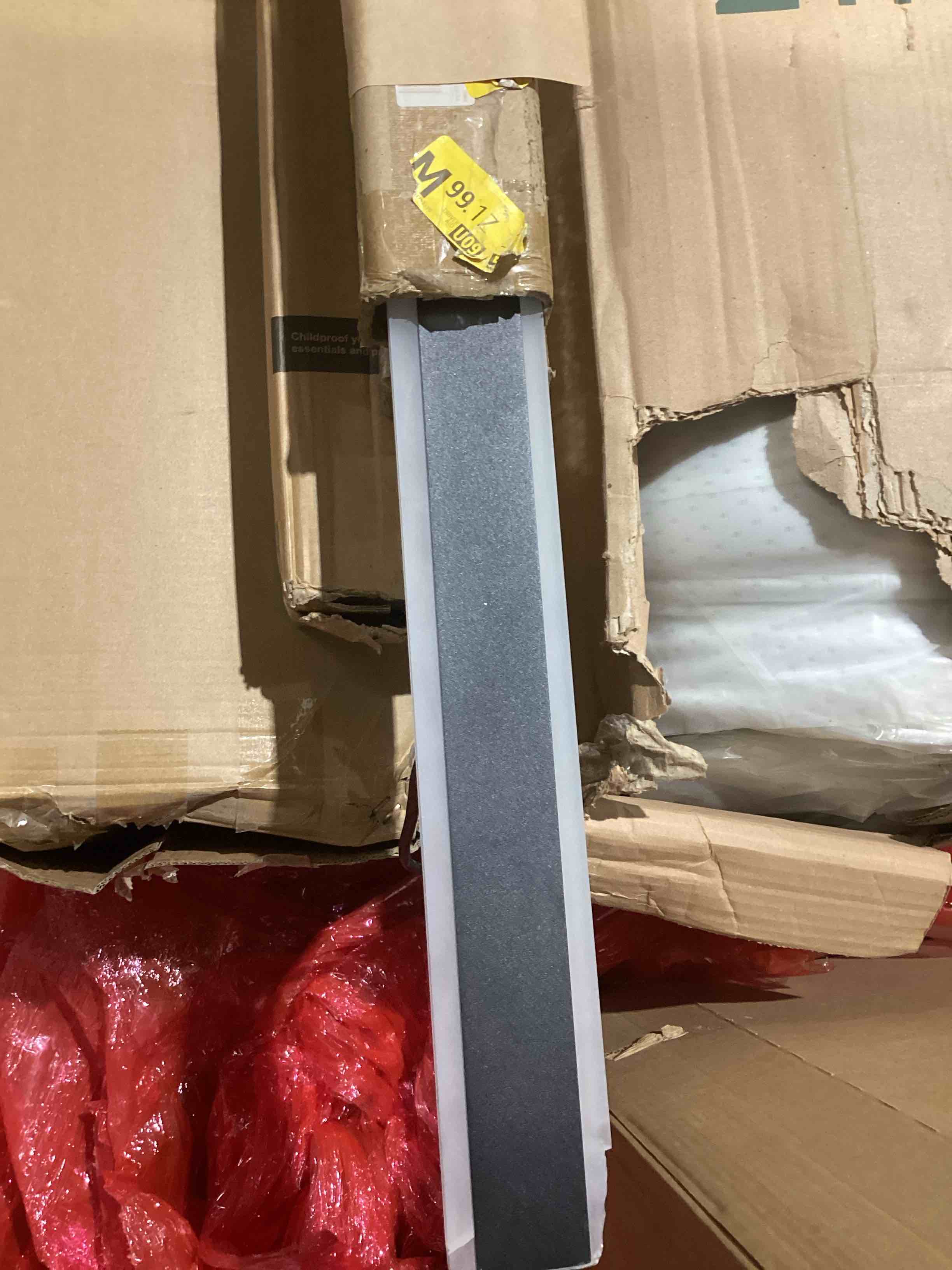 https://s3.amazonaws.com/lotting-images-prod/bidfta/GRA1990173_1752578994416.jpeg