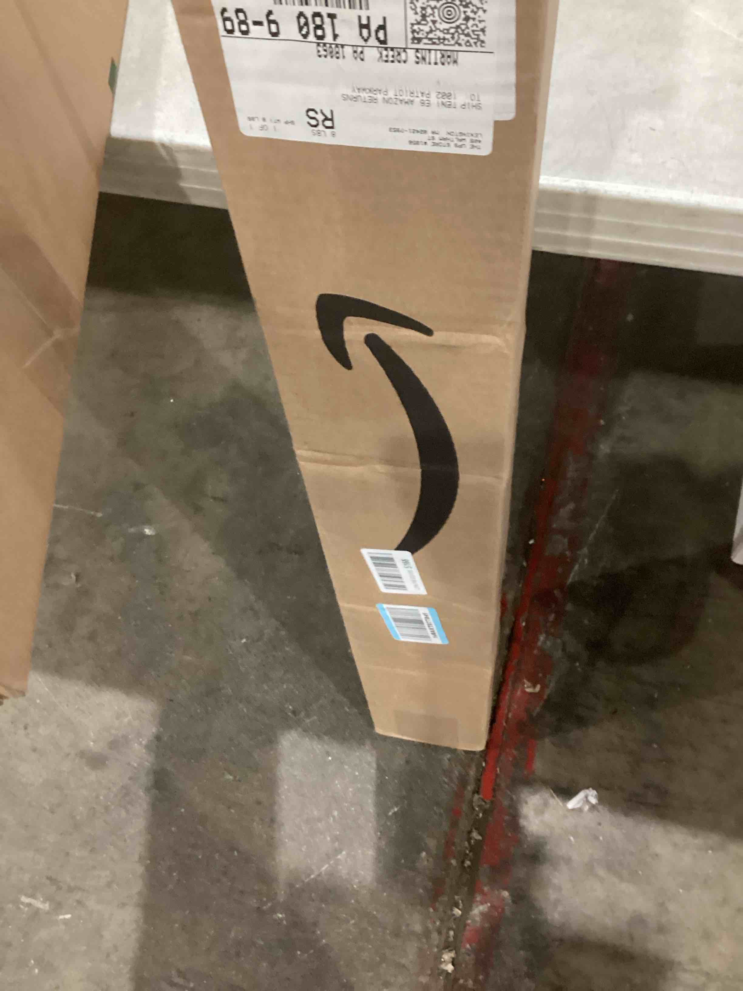 https://s3.amazonaws.com/lotting-images-prod/bidfta/GRA1990248_1752600359165.jpeg
