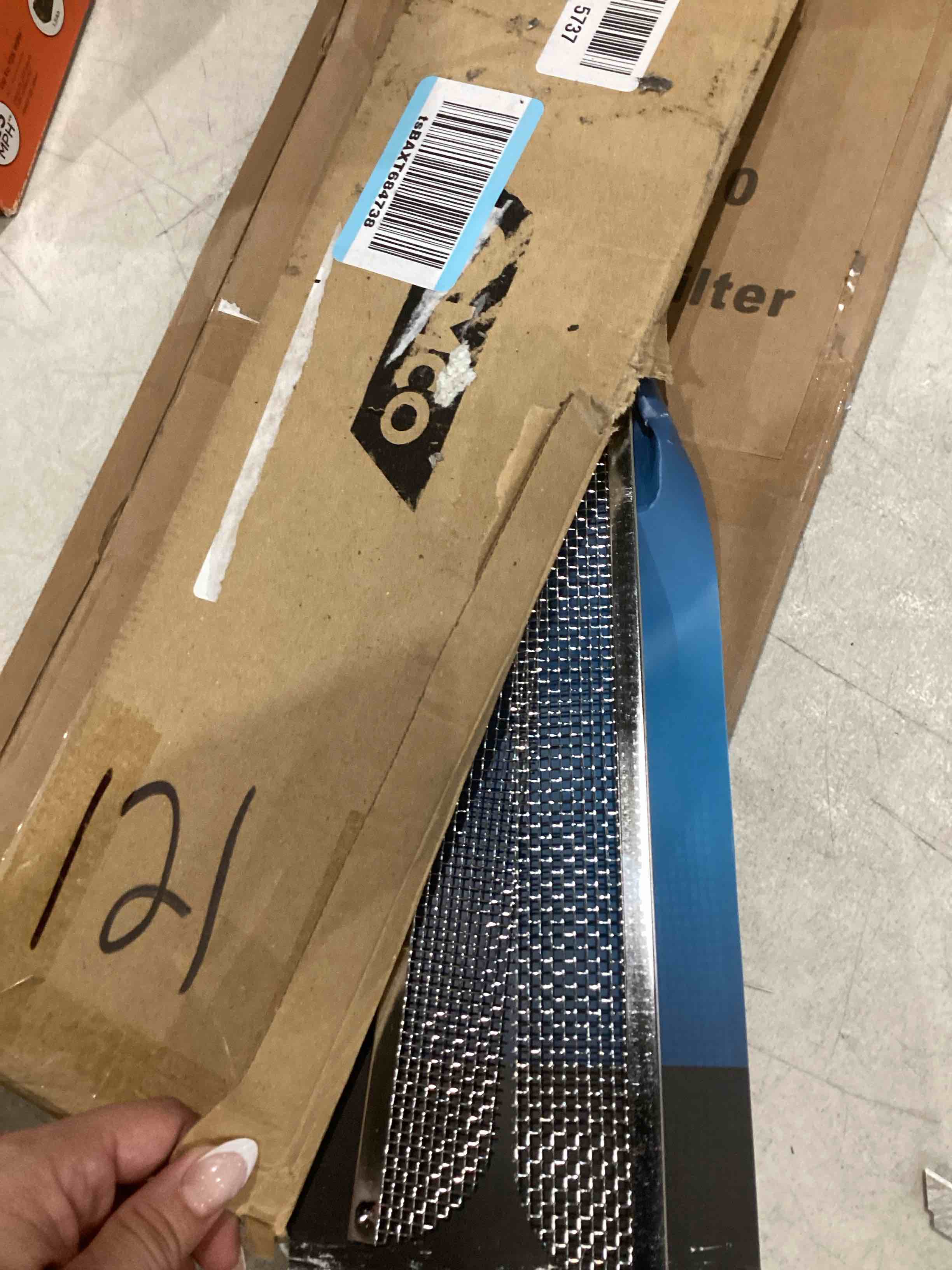 https://s3.amazonaws.com/lotting-images-prod/bidfta/GRA1990304_1752685764676.jpeg