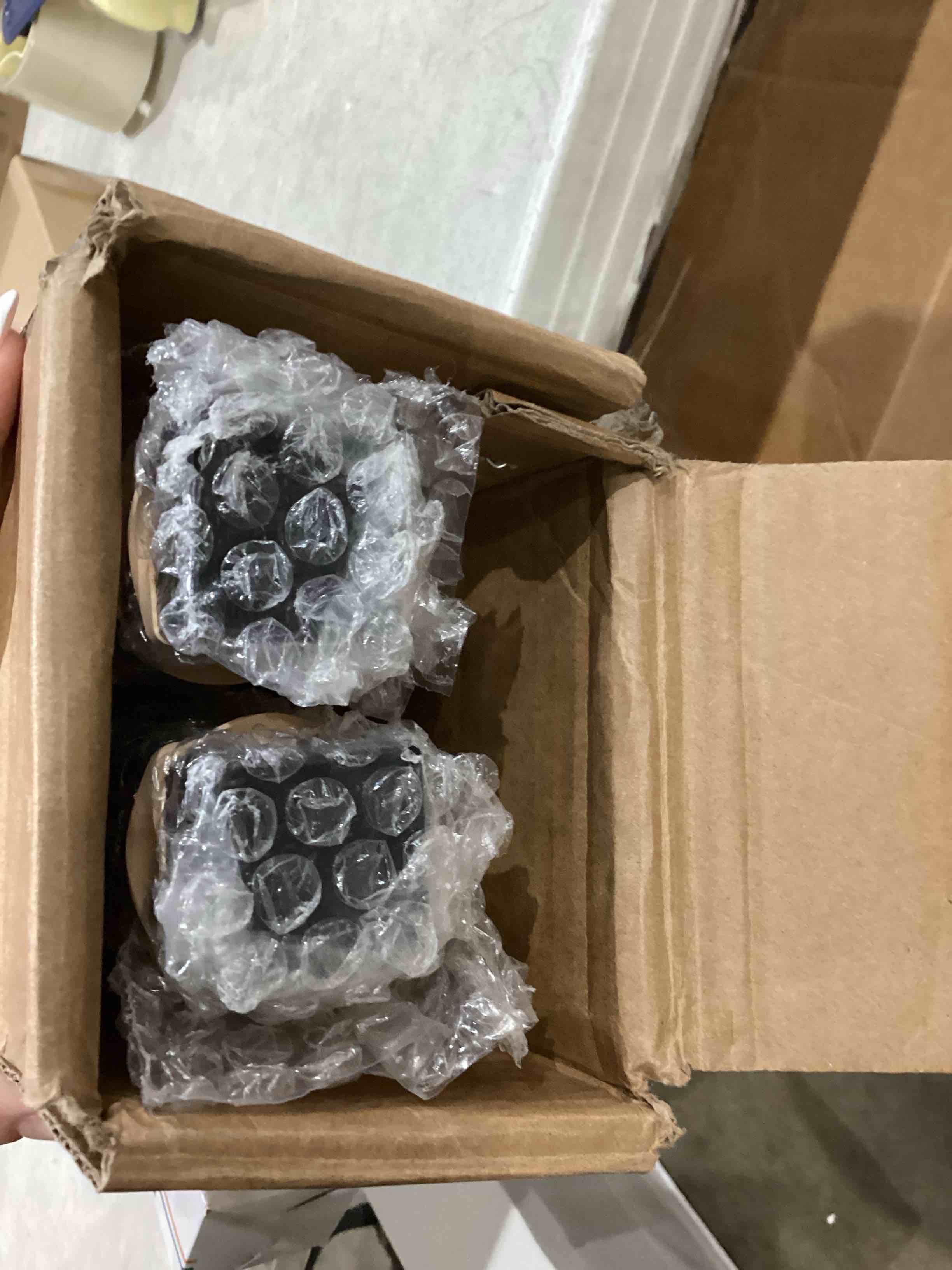 https://s3.amazonaws.com/lotting-images-prod/bidfta/GRA1990366_1752760220953.jpeg