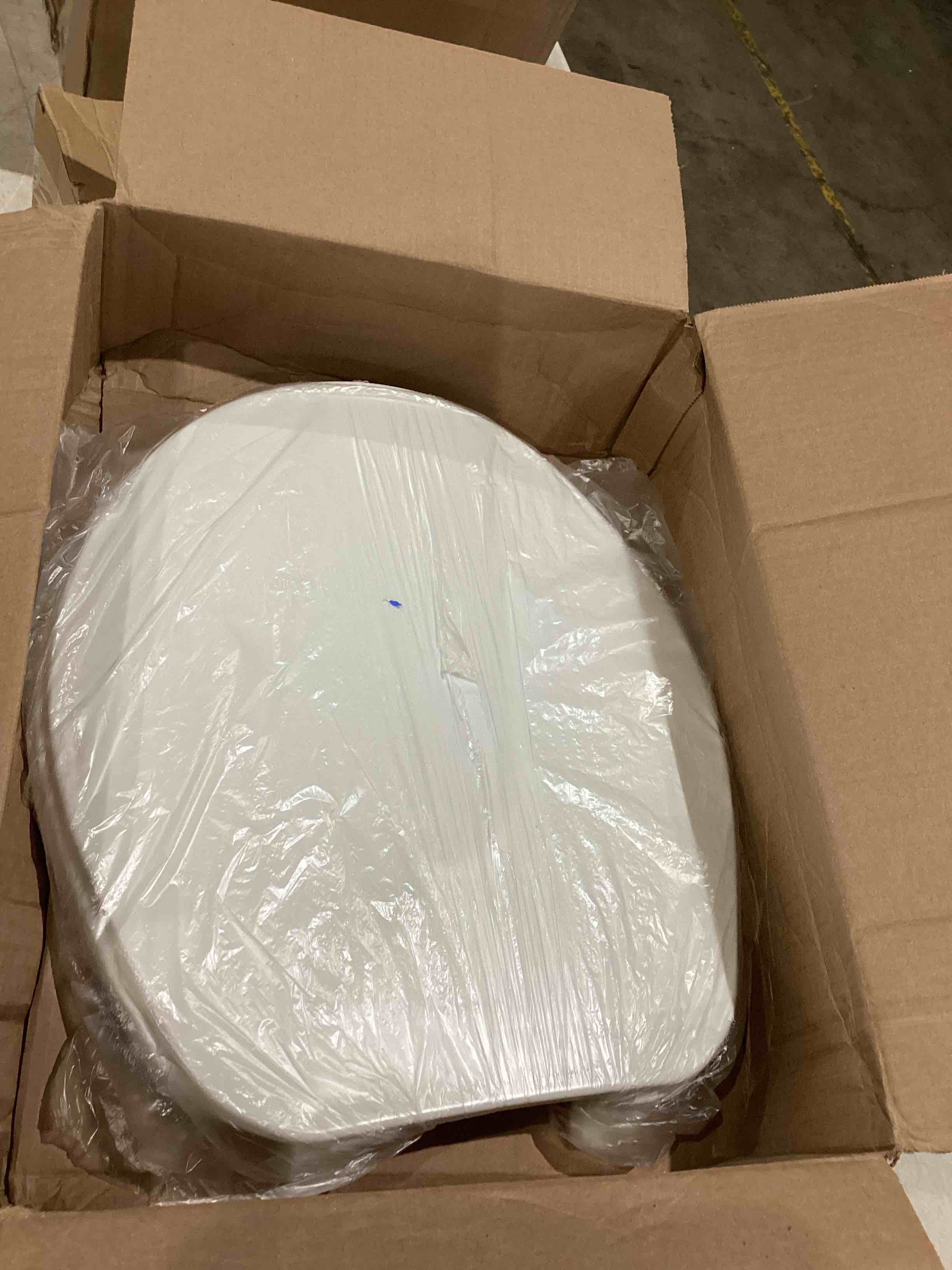 https://s3.amazonaws.com/lotting-images-prod/bidfta/GRA1990457_1752838936616.jpeg