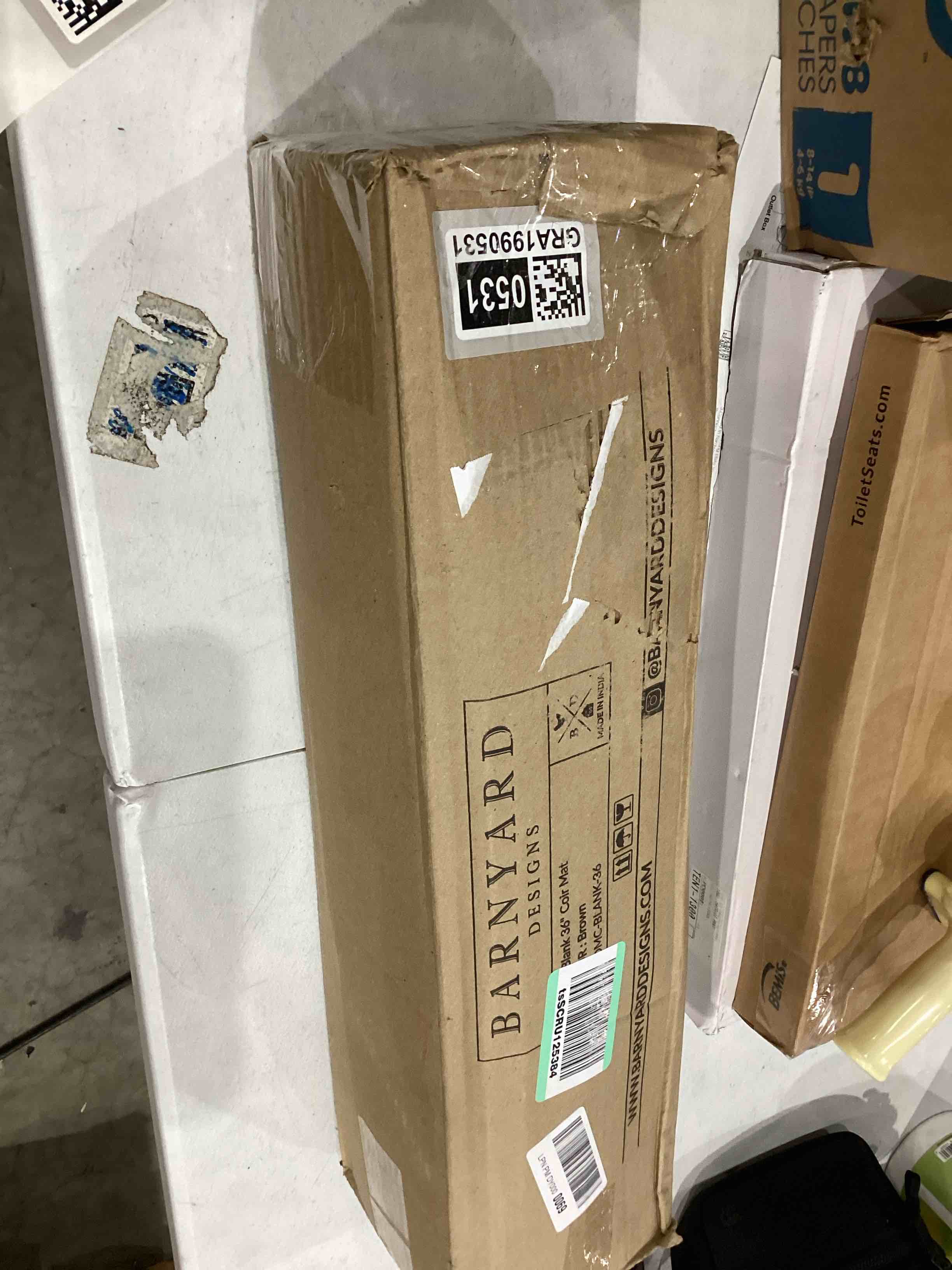 https://s3.amazonaws.com/lotting-images-prod/bidfta/GRA1990531_1752858272248.jpeg