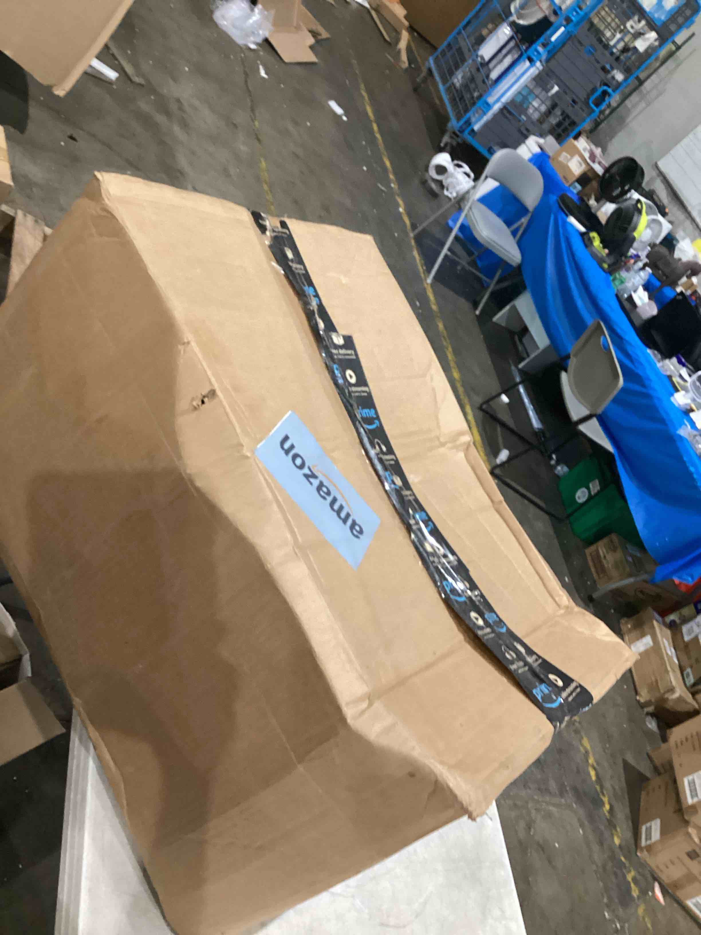 https://s3.amazonaws.com/lotting-images-prod/bidfta/GRA1990605_1753280722337.jpeg