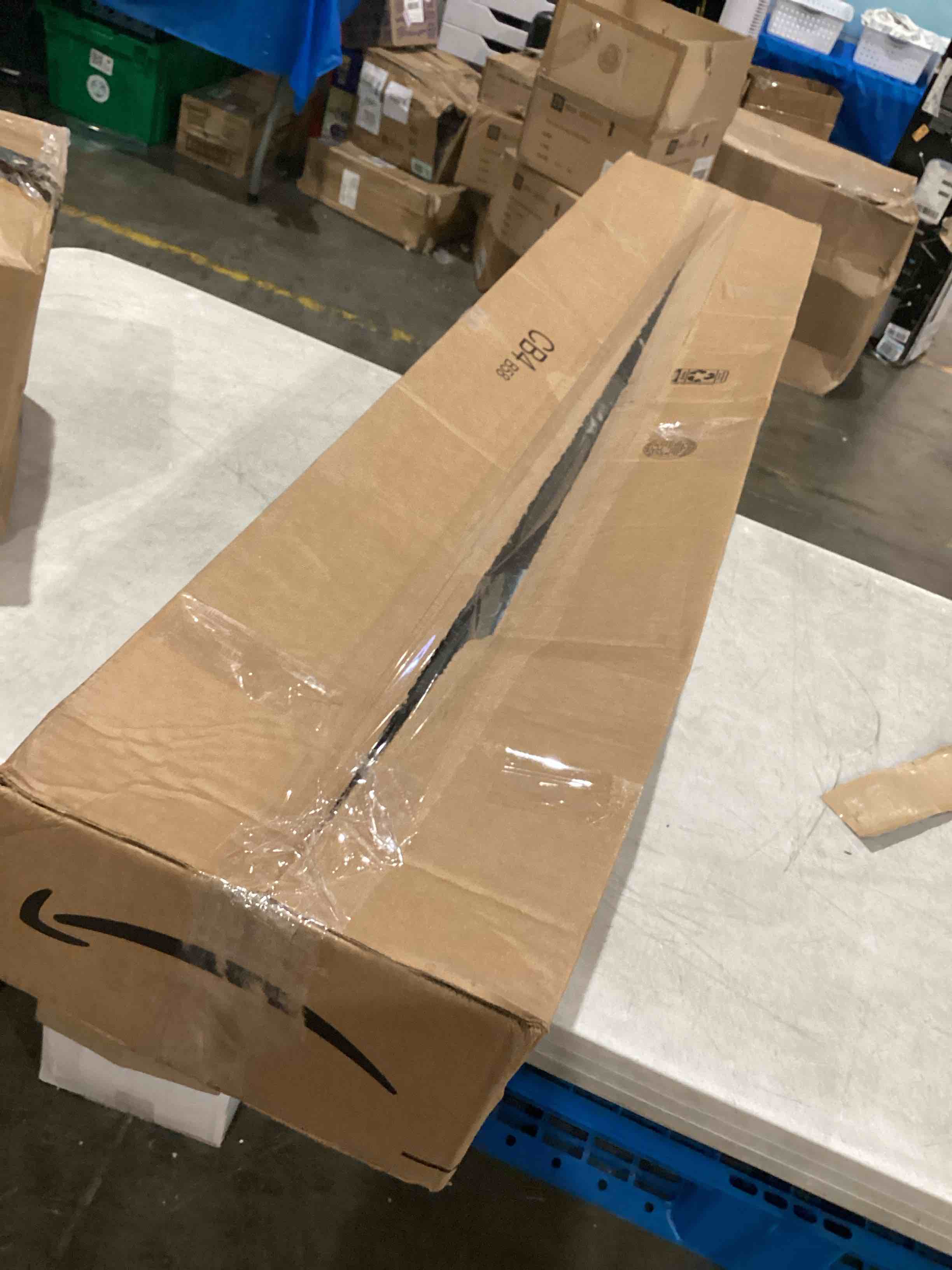 https://s3.amazonaws.com/lotting-images-prod/bidfta/GRA1990618_1753286317147.jpeg