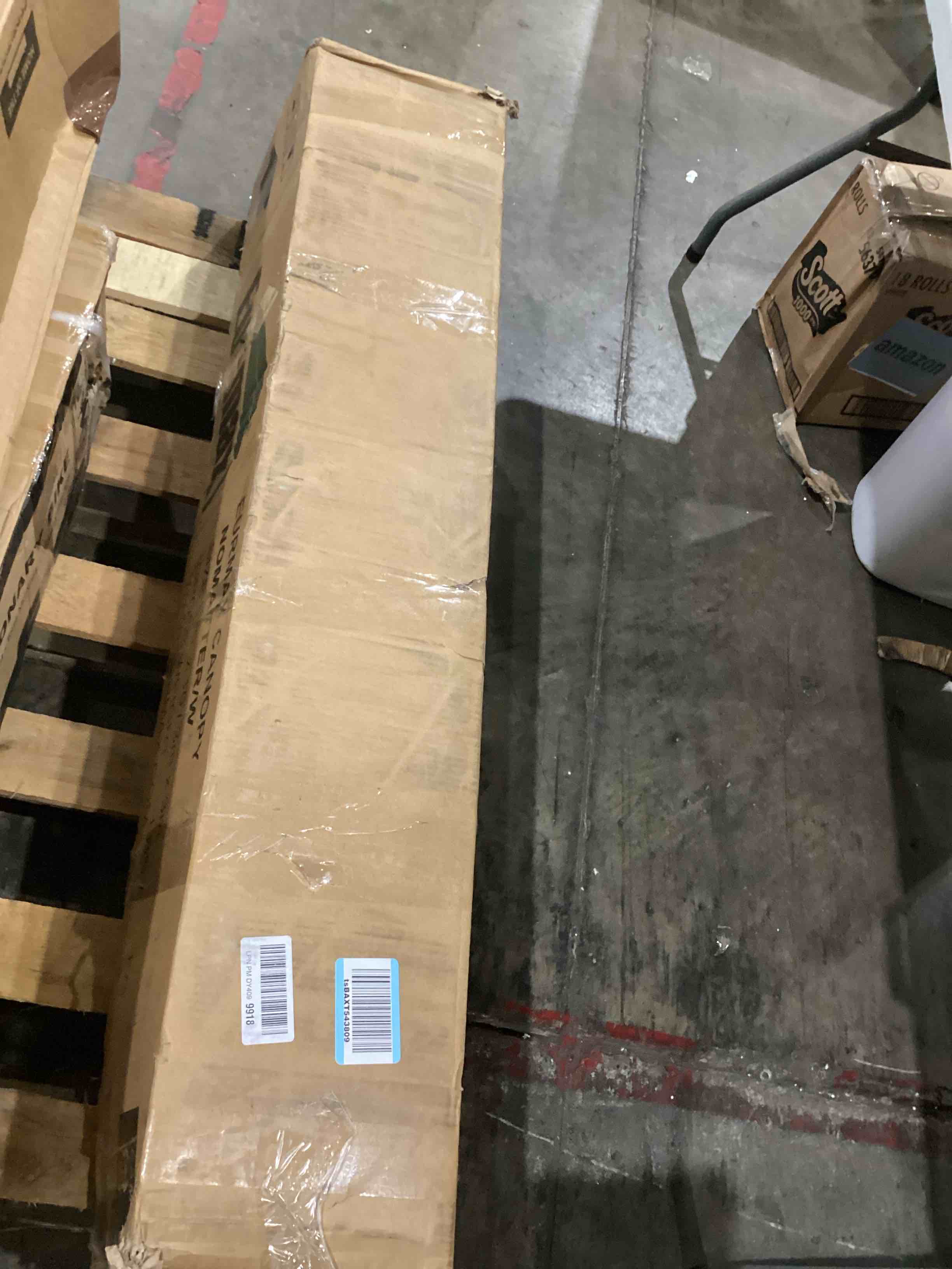https://s3.amazonaws.com/lotting-images-prod/bidfta/GRA1990627_1753291009648.jpeg