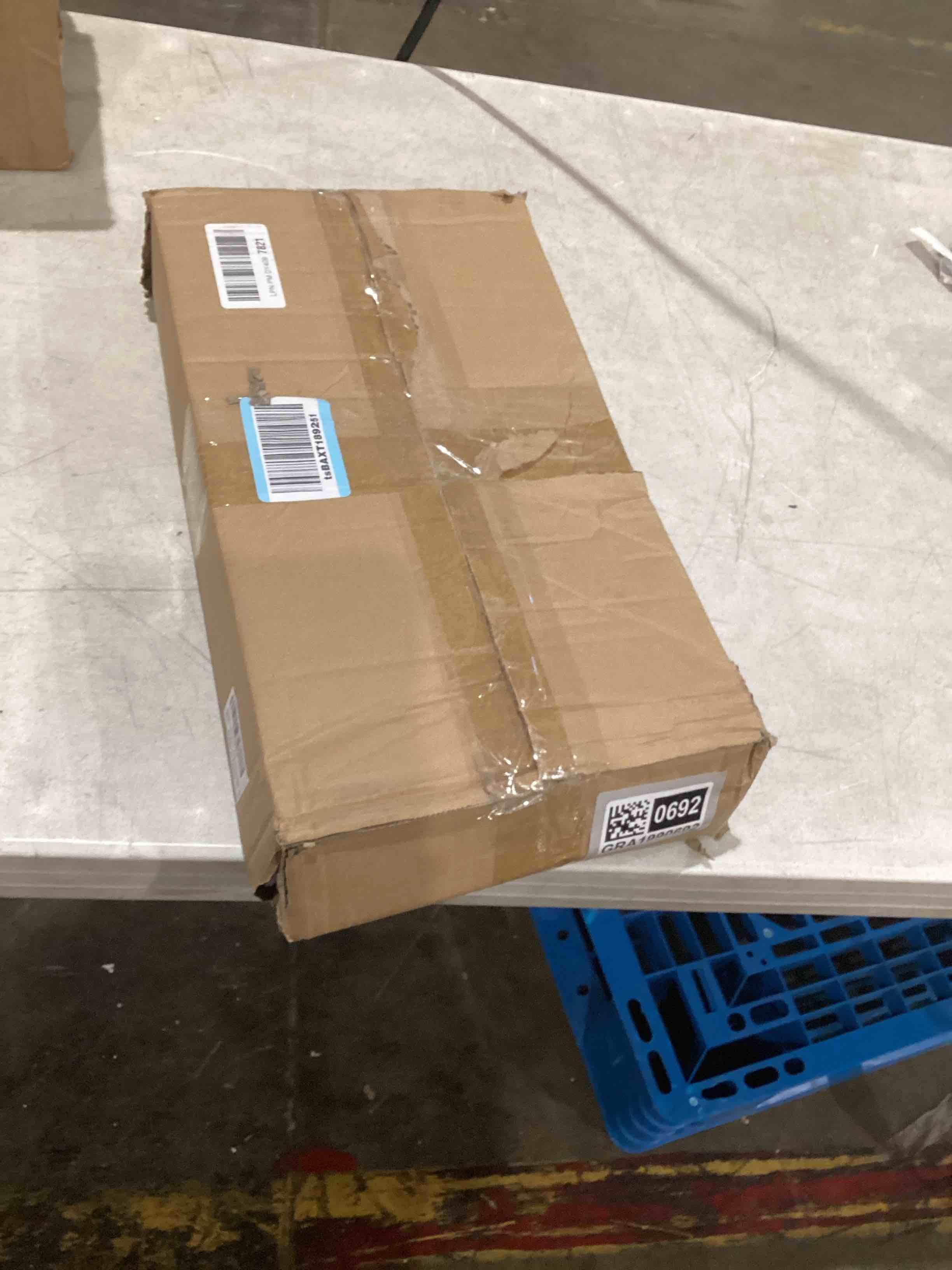 https://s3.amazonaws.com/lotting-images-prod/bidfta/GRA1990692_1753454423468.jpeg
