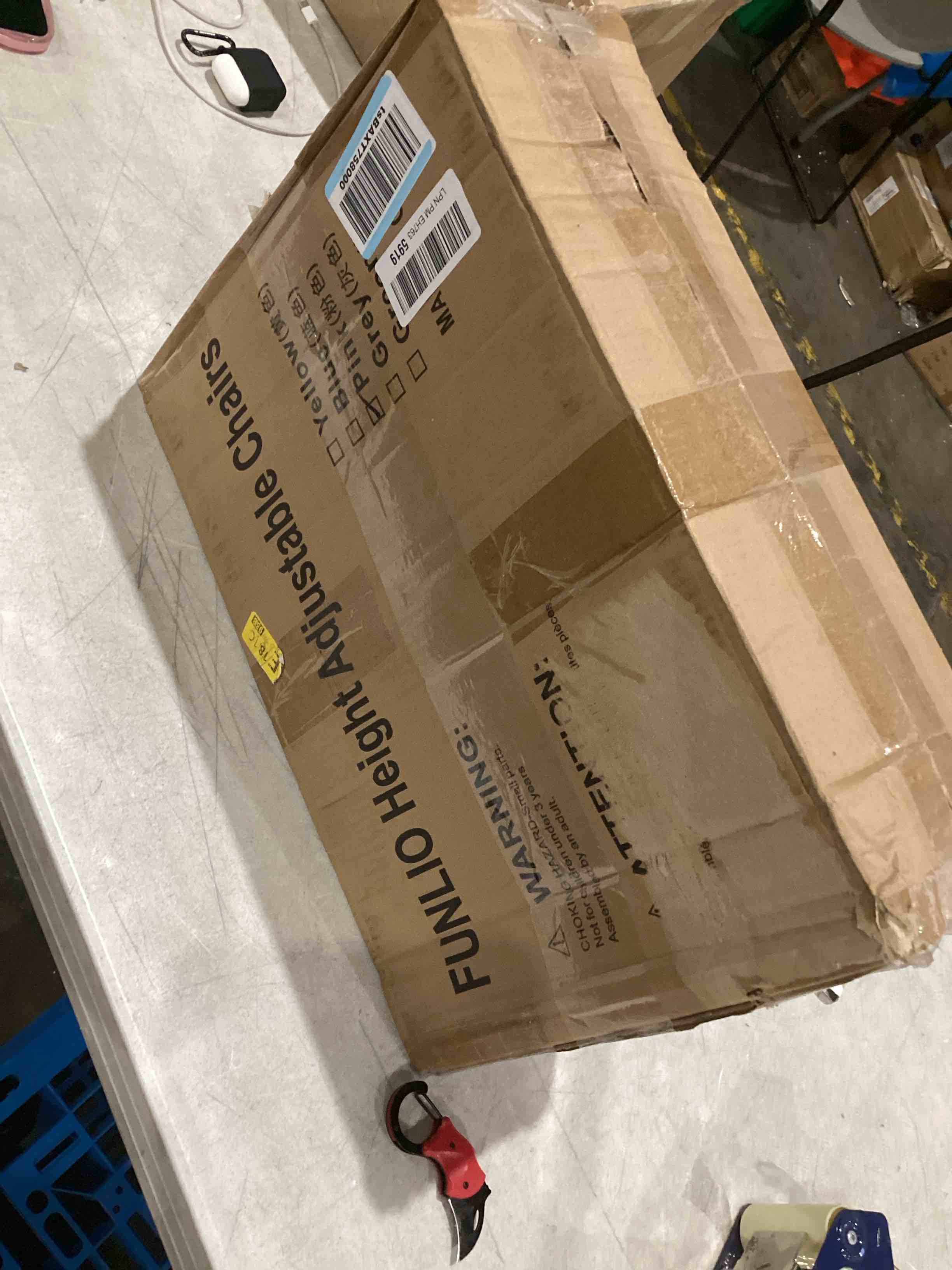 https://s3.amazonaws.com/lotting-images-prod/bidfta/GRA1990693_1753454612975.jpeg