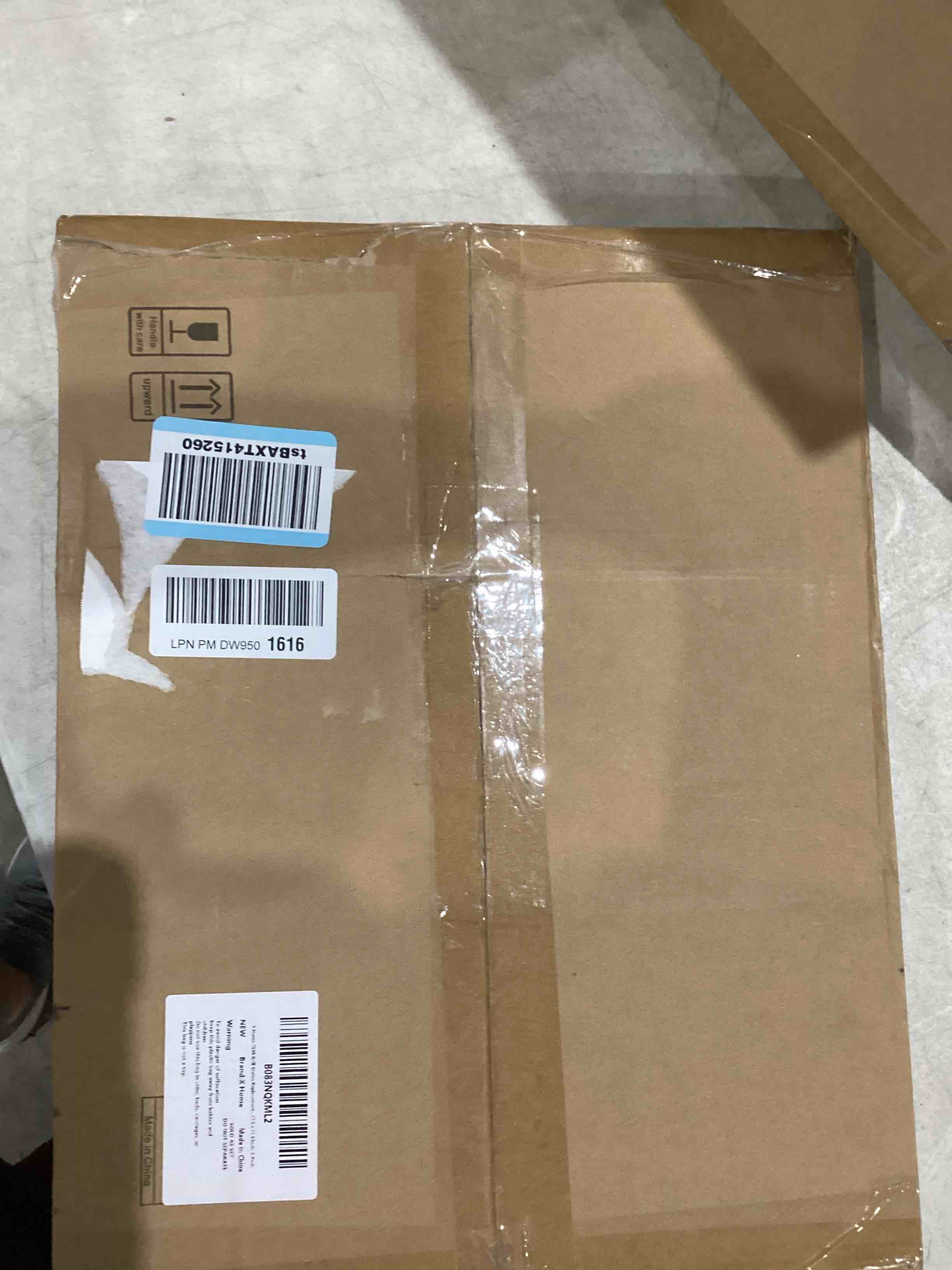 https://s3.amazonaws.com/lotting-images-prod/bidfta/GRA1990740_1753972888836.jpeg