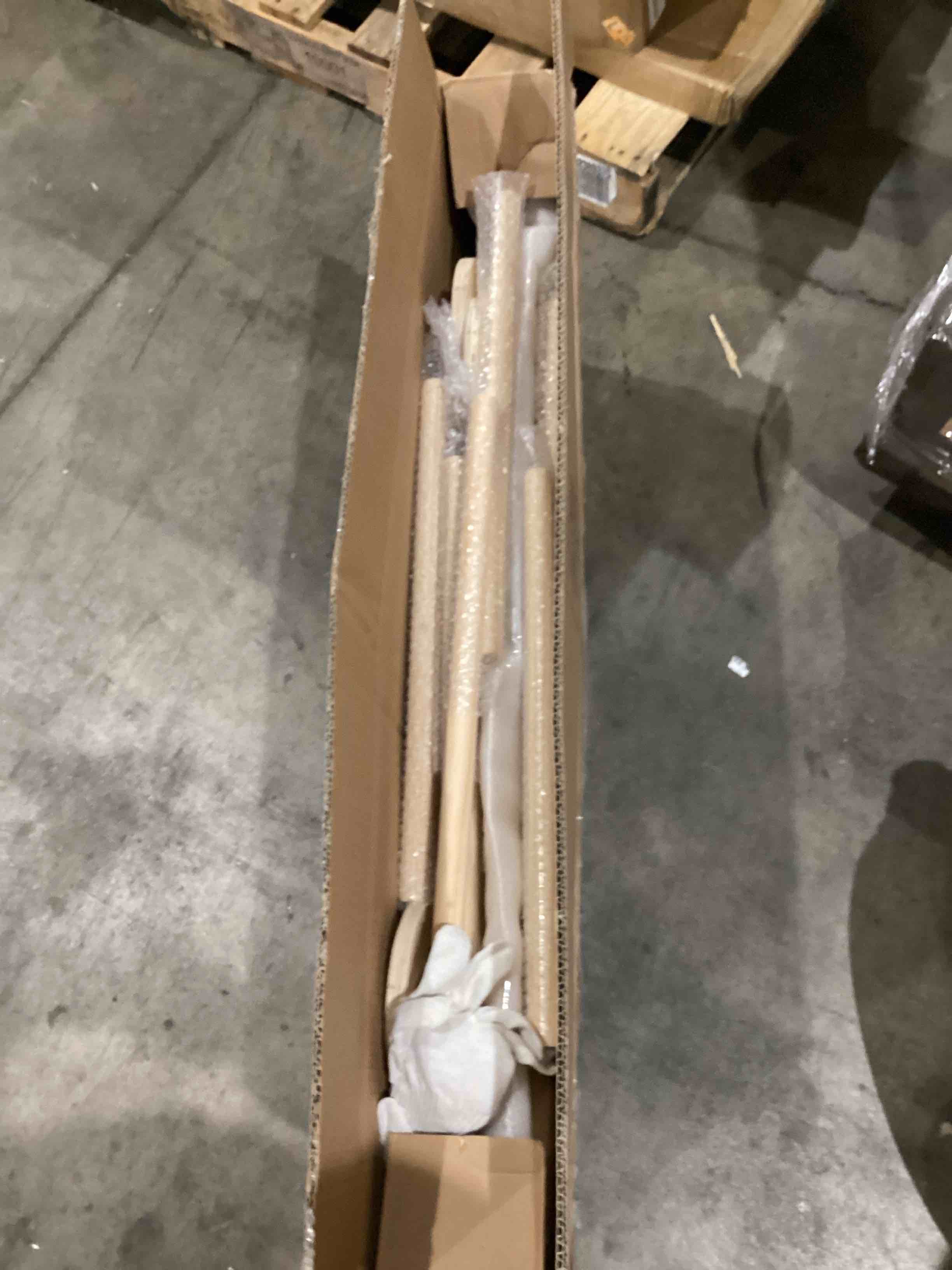 https://s3.amazonaws.com/lotting-images-prod/bidfta/GRA1990804_1753987538524.jpeg