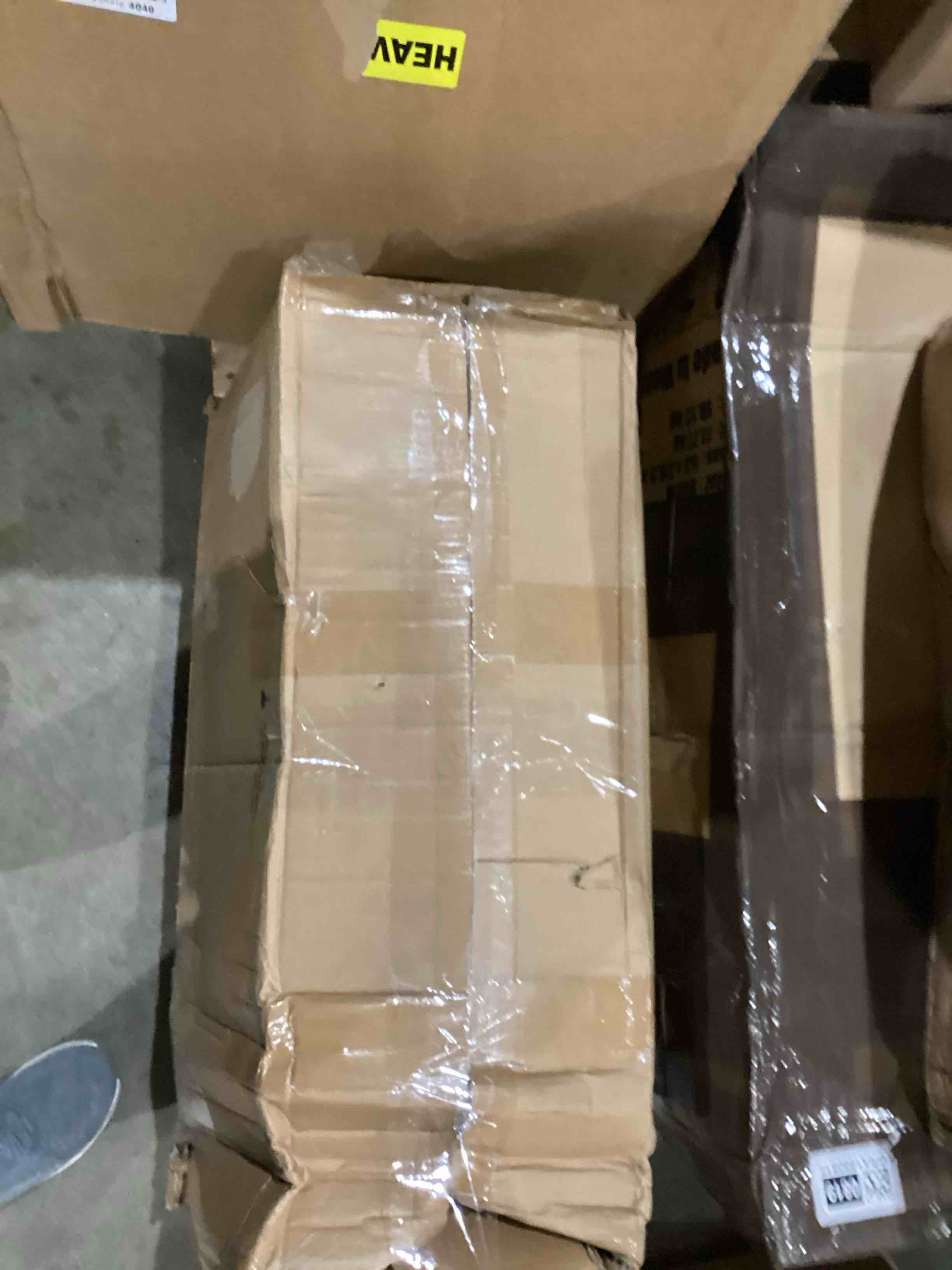 https://s3.amazonaws.com/lotting-images-prod/bidfta/GRA1990824_1754048739117.jpeg