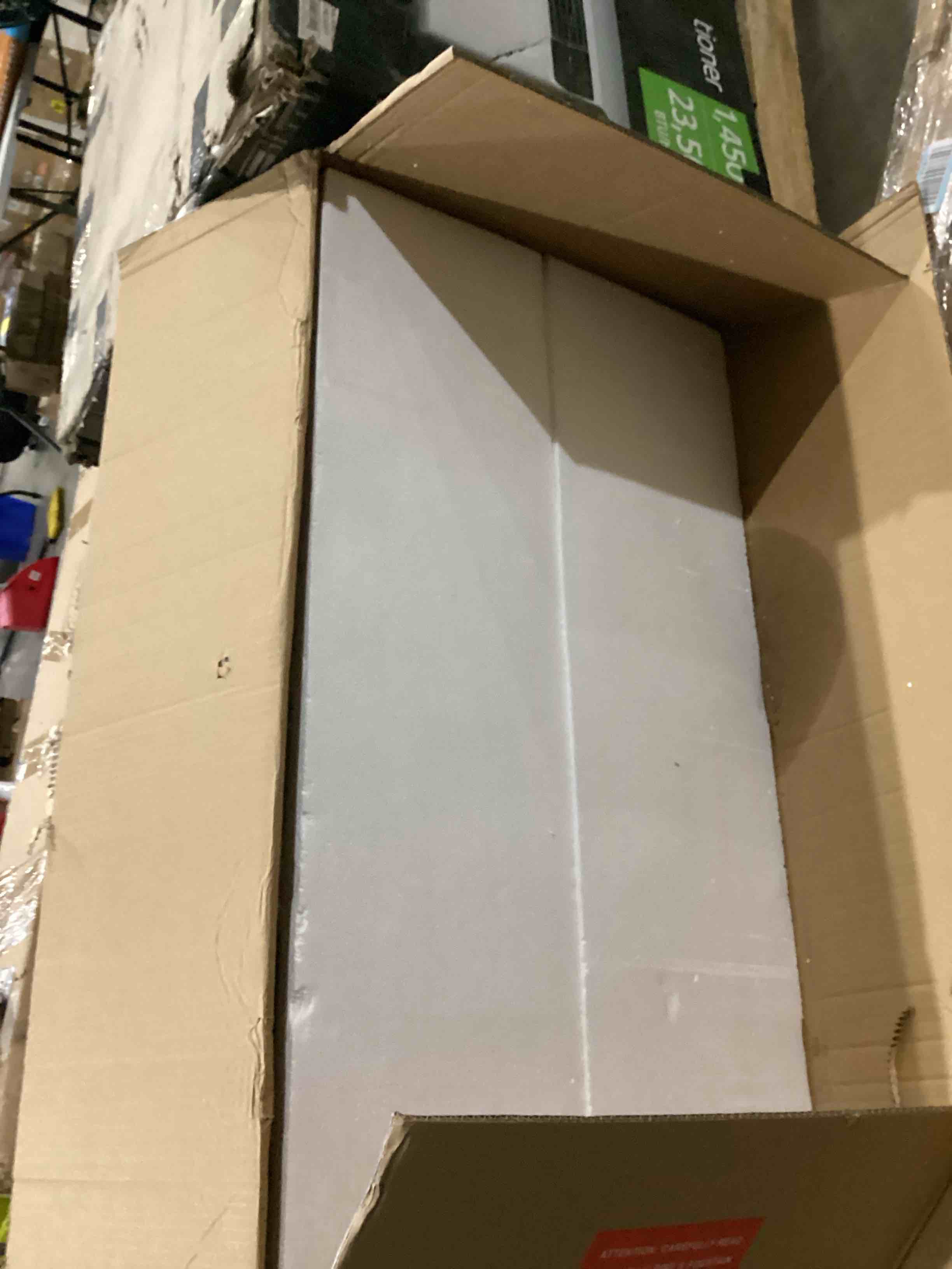 https://s3.amazonaws.com/lotting-images-prod/bidfta/GRA1990832_1754051219684.jpeg