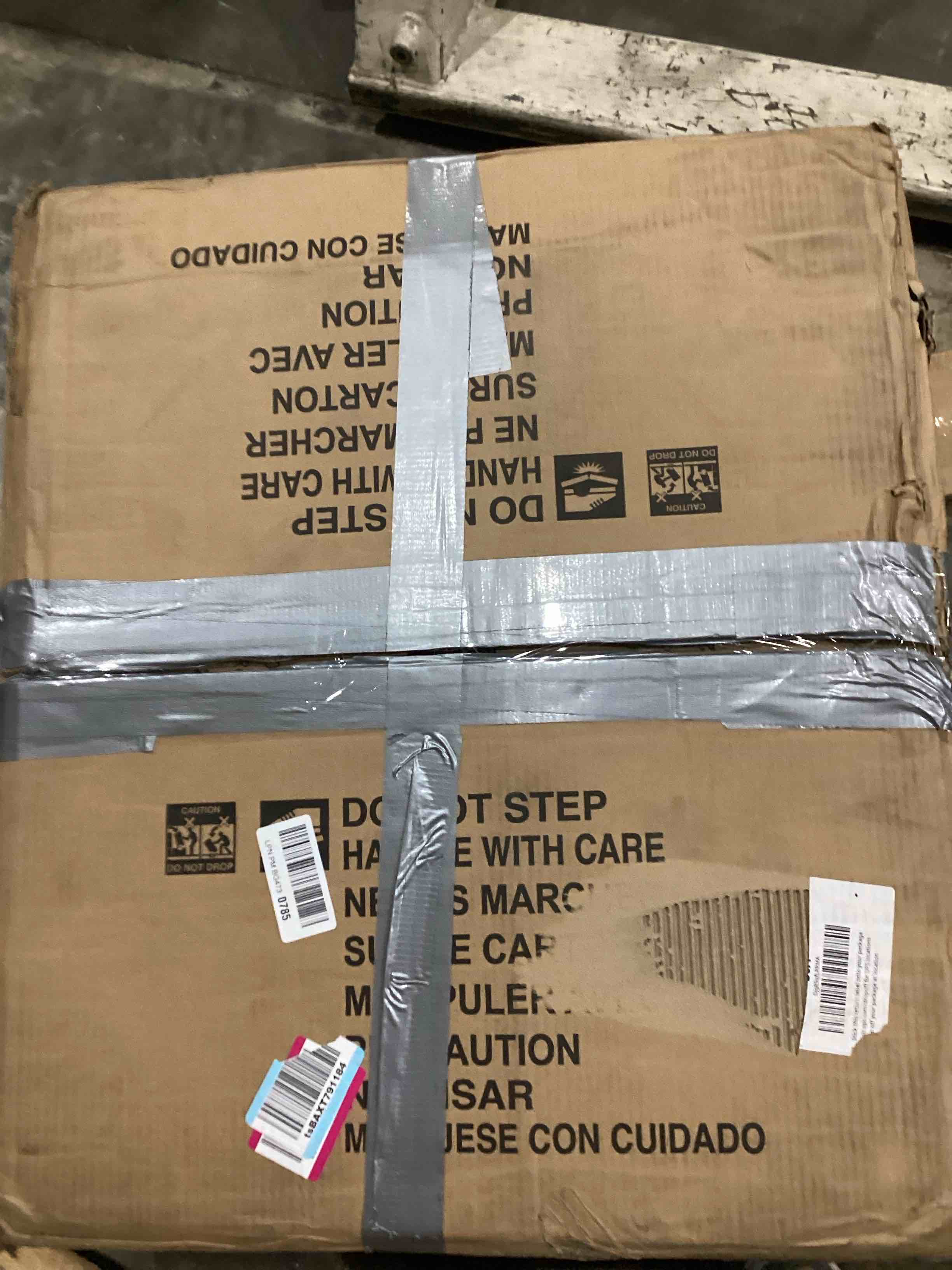 https://s3.amazonaws.com/lotting-images-prod/bidfta/GRA1990837_1754053067518.jpeg