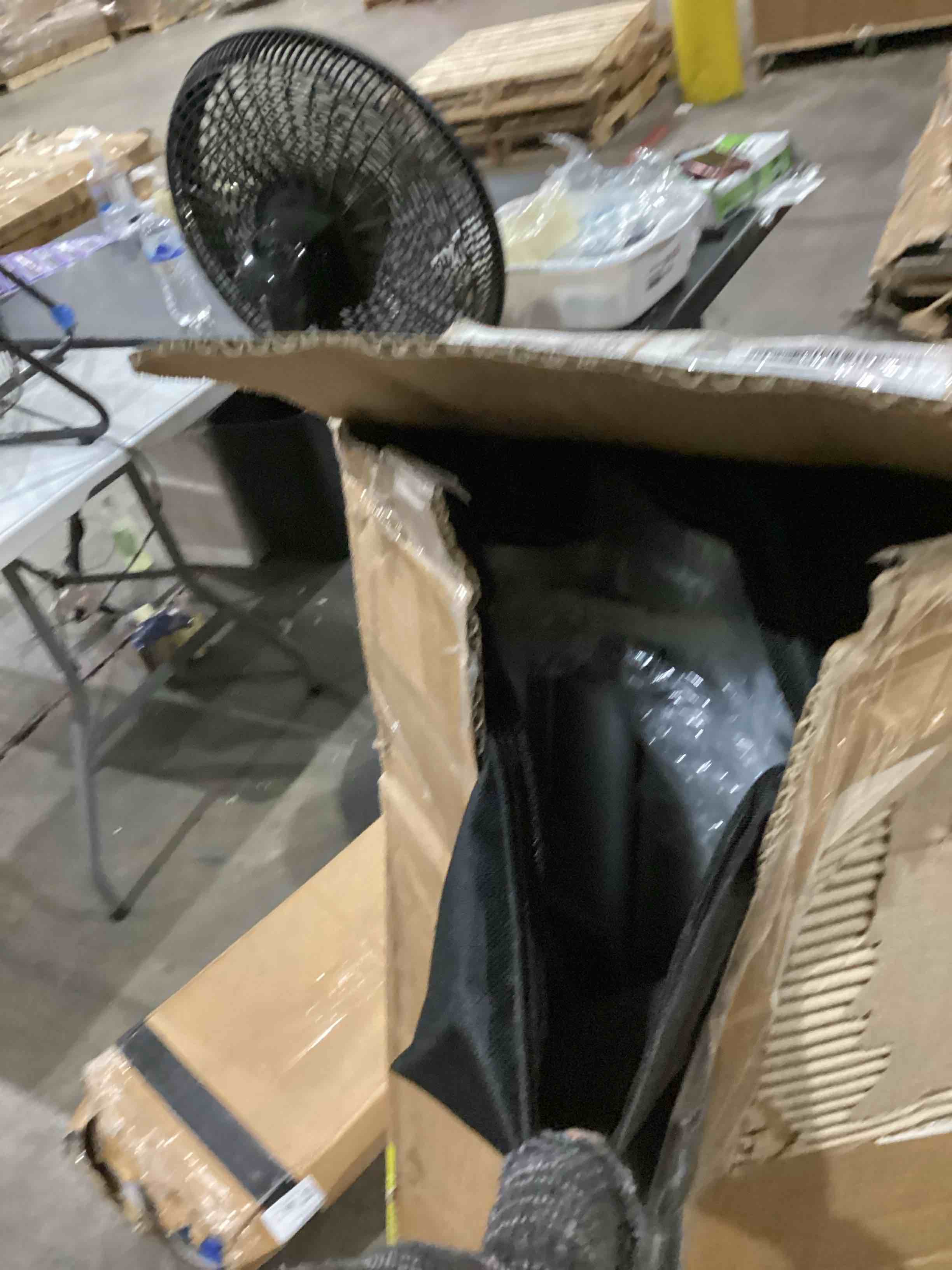 https://s3.amazonaws.com/lotting-images-prod/bidfta/GRA1990909_1754306929685.jpeg
