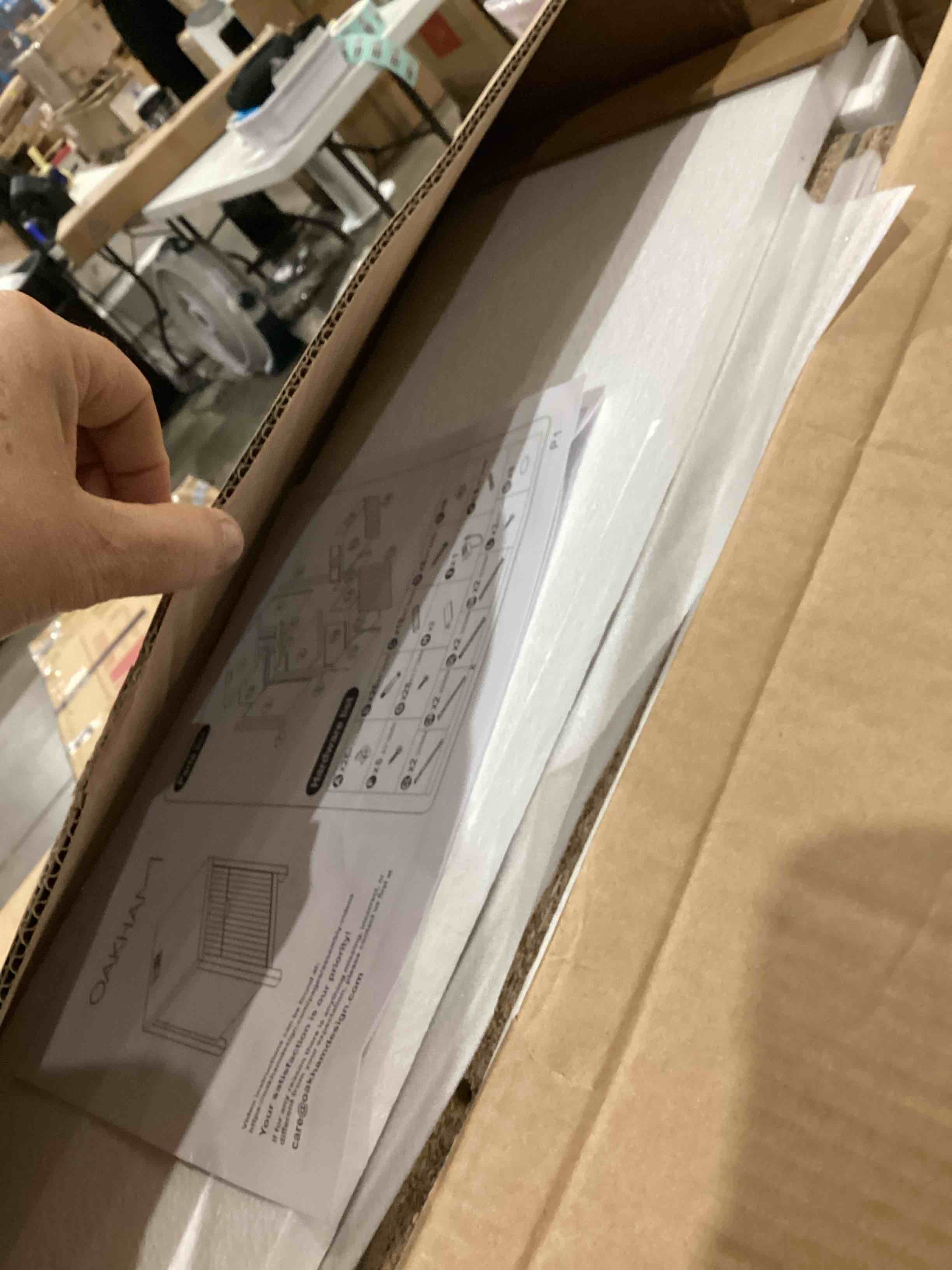 https://s3.amazonaws.com/lotting-images-prod/bidfta/GRA1991029_1754419612990.jpeg
