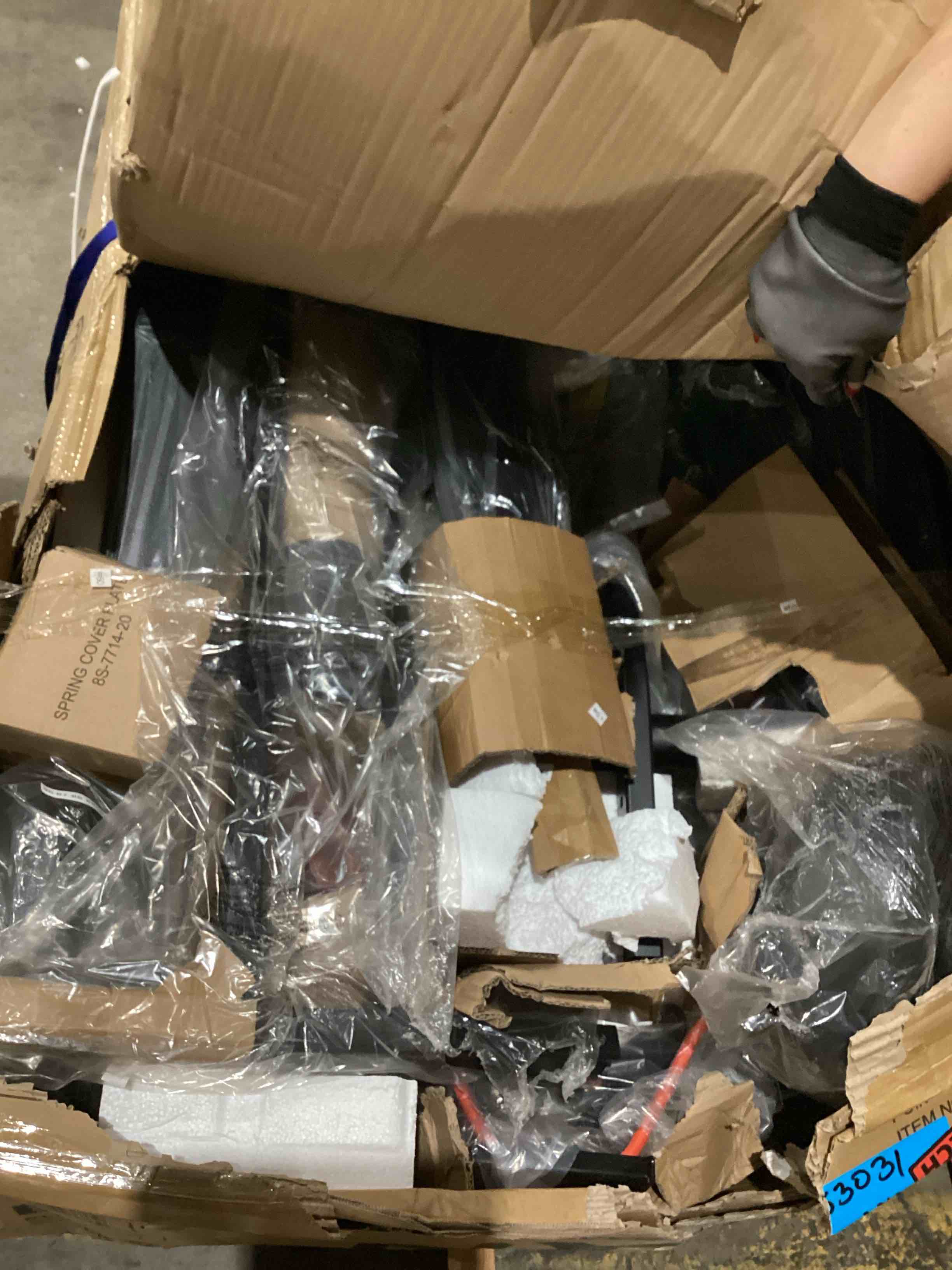 https://s3.amazonaws.com/lotting-images-prod/bidfta/GRA1991499_1755182041485.jpeg
