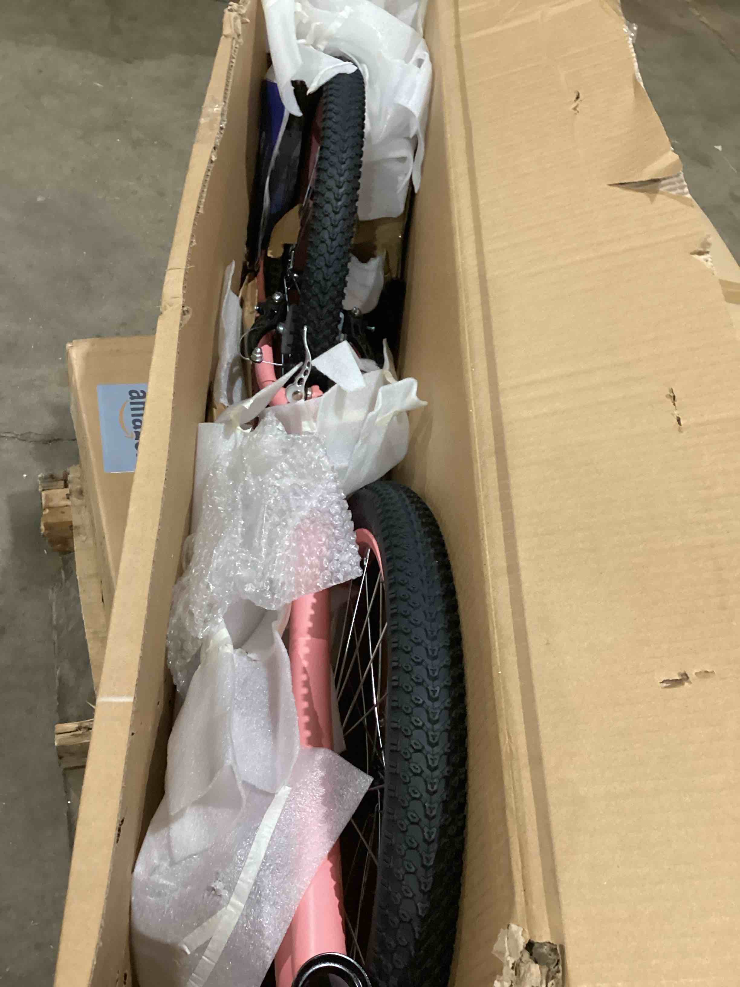 https://s3.amazonaws.com/lotting-images-prod/bidfta/GRA1991596_1755527386801.jpeg
