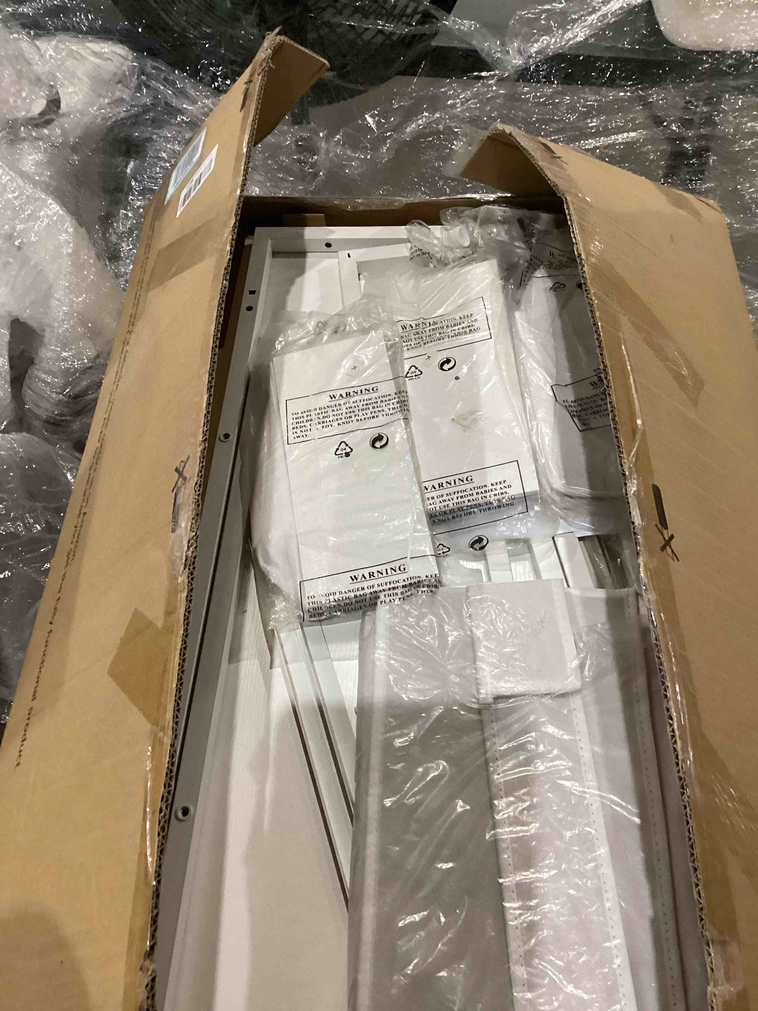 https://s3.amazonaws.com/lotting-images-prod/bidfta/GRA1991630_1755537095616.jpeg