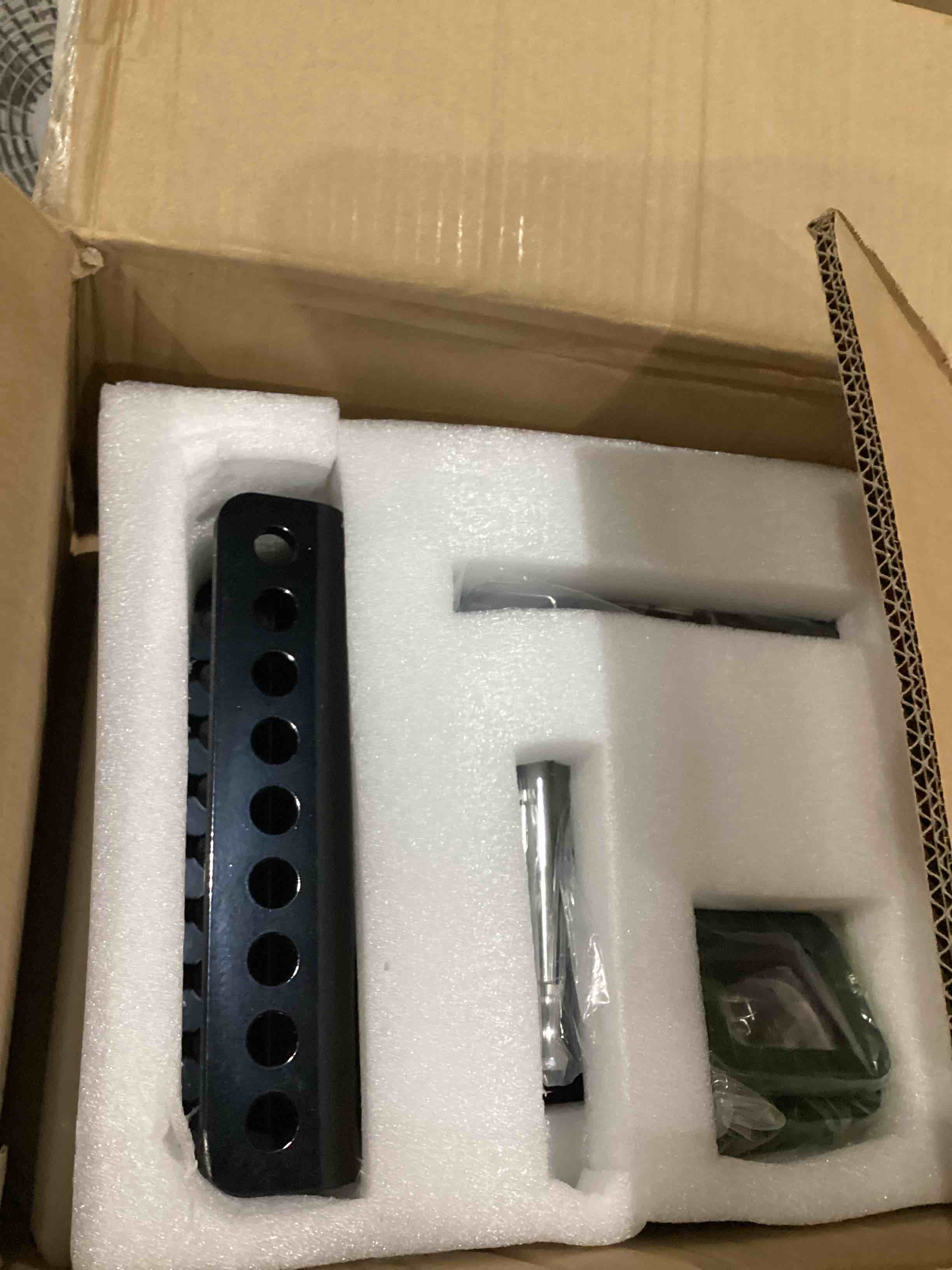 https://s3.amazonaws.com/lotting-images-prod/bidfta/GRA1991682_1755613694844.jpeg