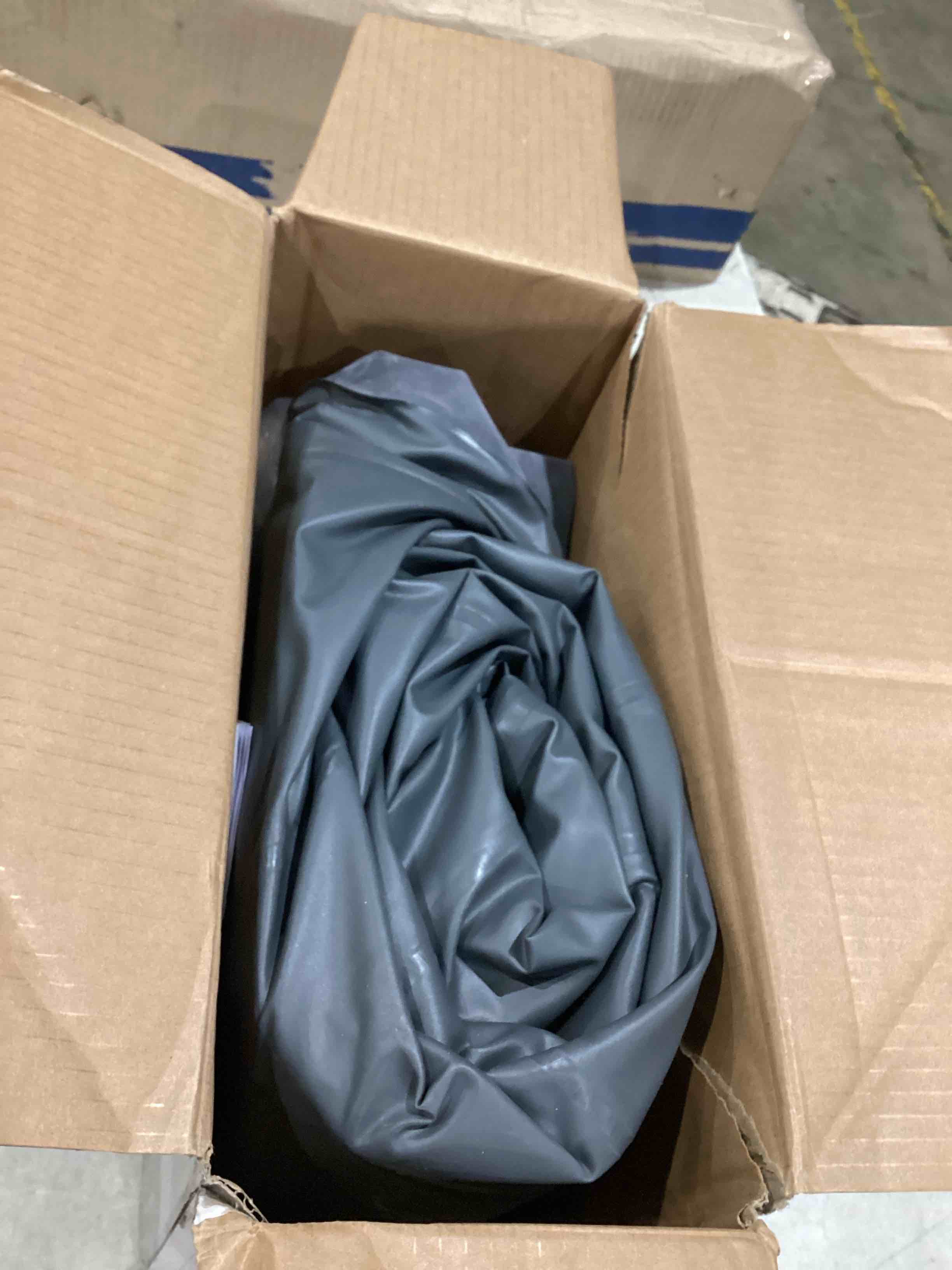 https://s3.amazonaws.com/lotting-images-prod/bidfta/GRA1991707_1755624645558.jpeg