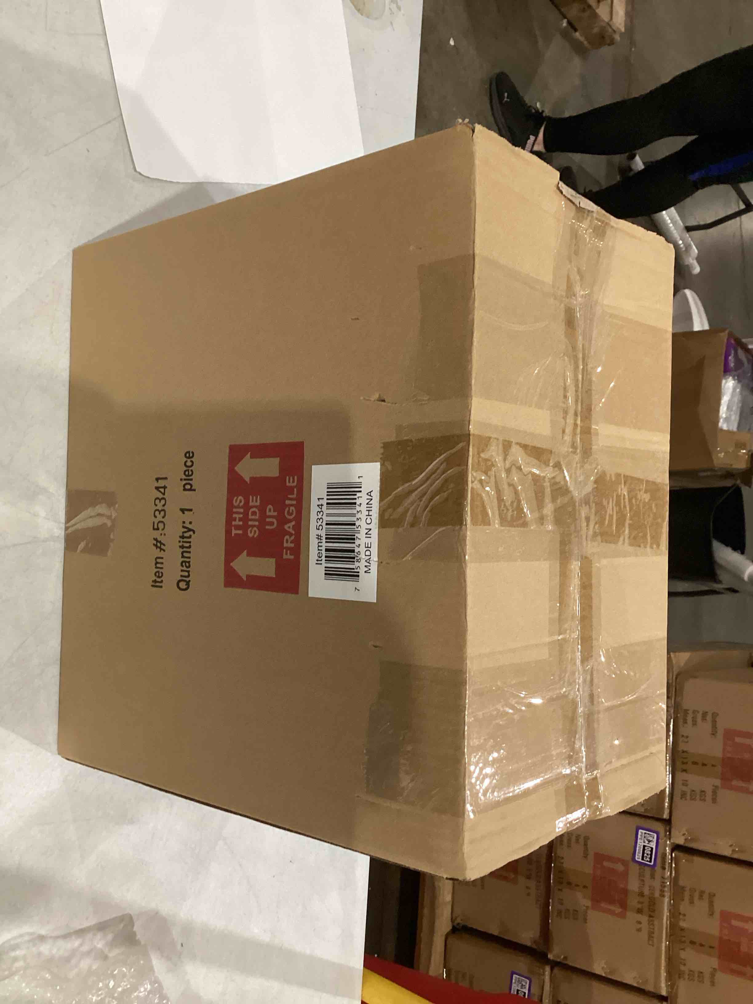 https://s3.amazonaws.com/lotting-images-prod/bidfta/GRA1991843_1757702987684.jpeg