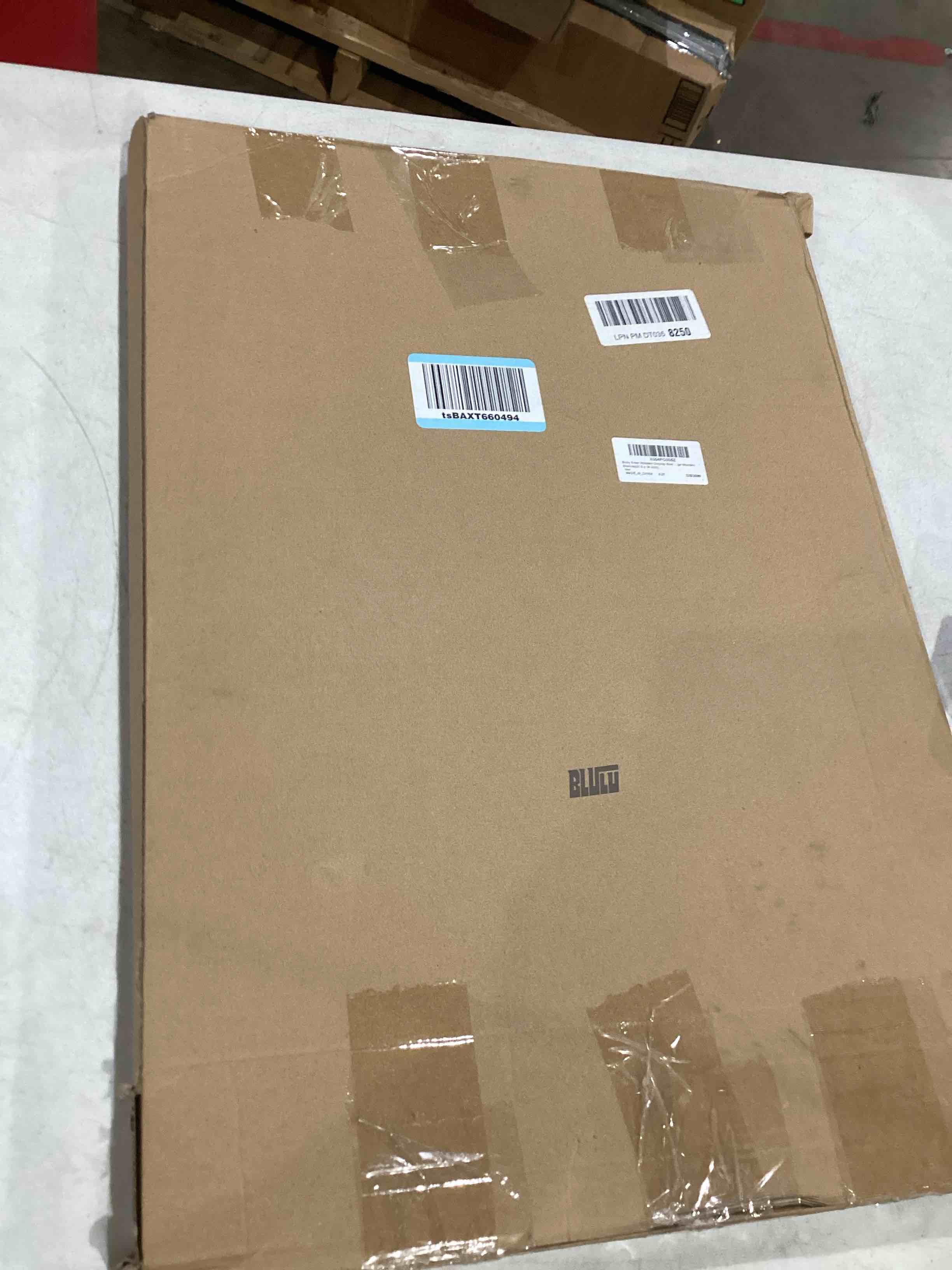 https://s3.amazonaws.com/lotting-images-prod/bidfta/GRA1991845_1758034797269.jpeg