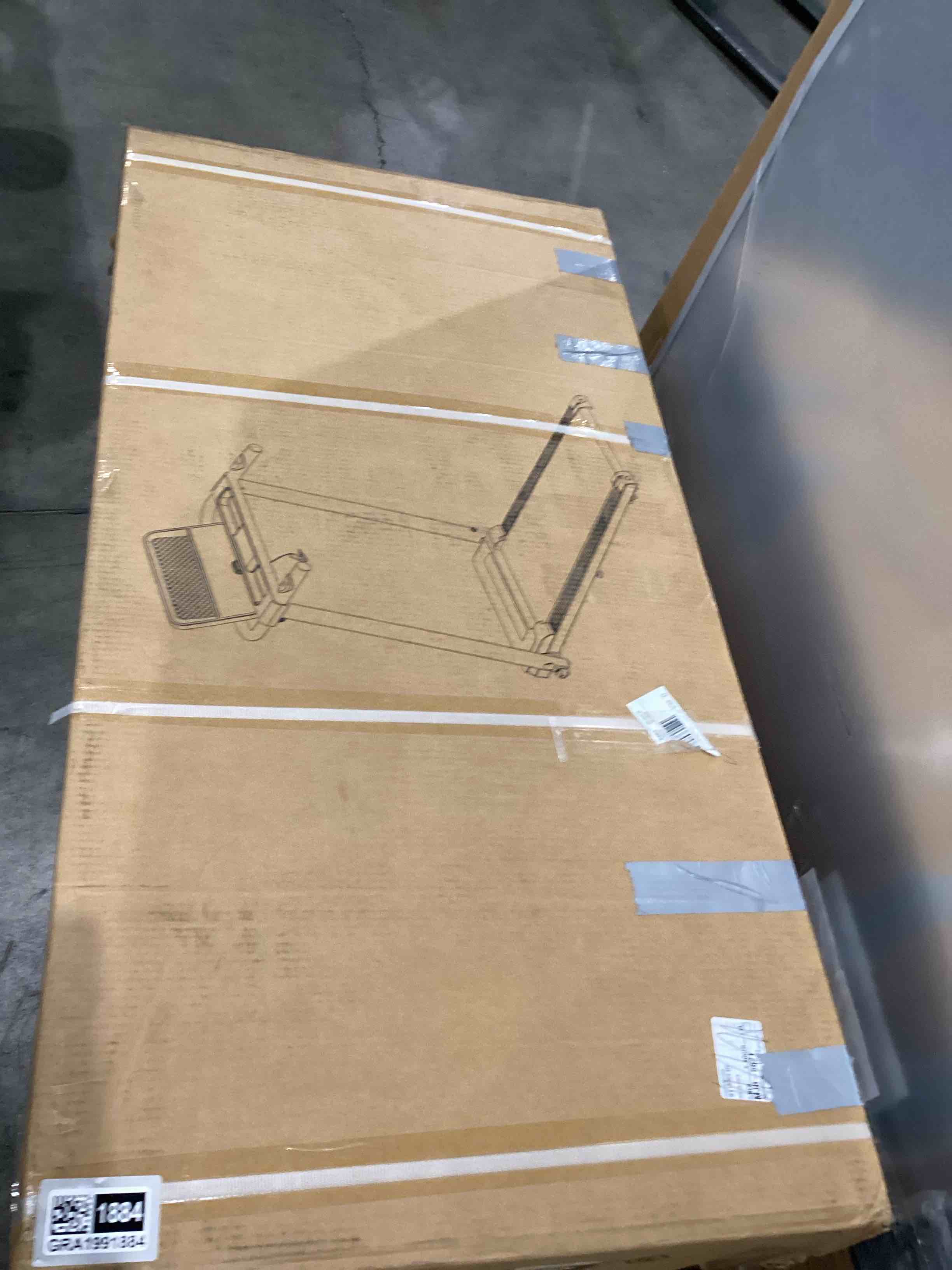 https://s3.amazonaws.com/lotting-images-prod/bidfta/GRA1991884_1755797031074.jpeg