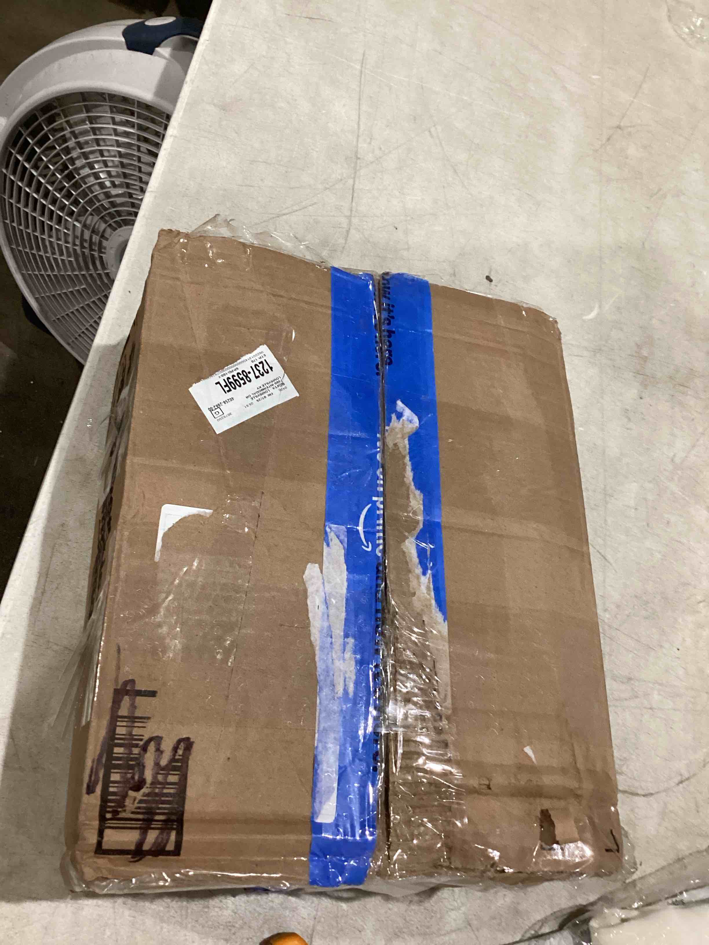 https://s3.amazonaws.com/lotting-images-prod/bidfta/GRA1991903_1756123793246.jpeg
