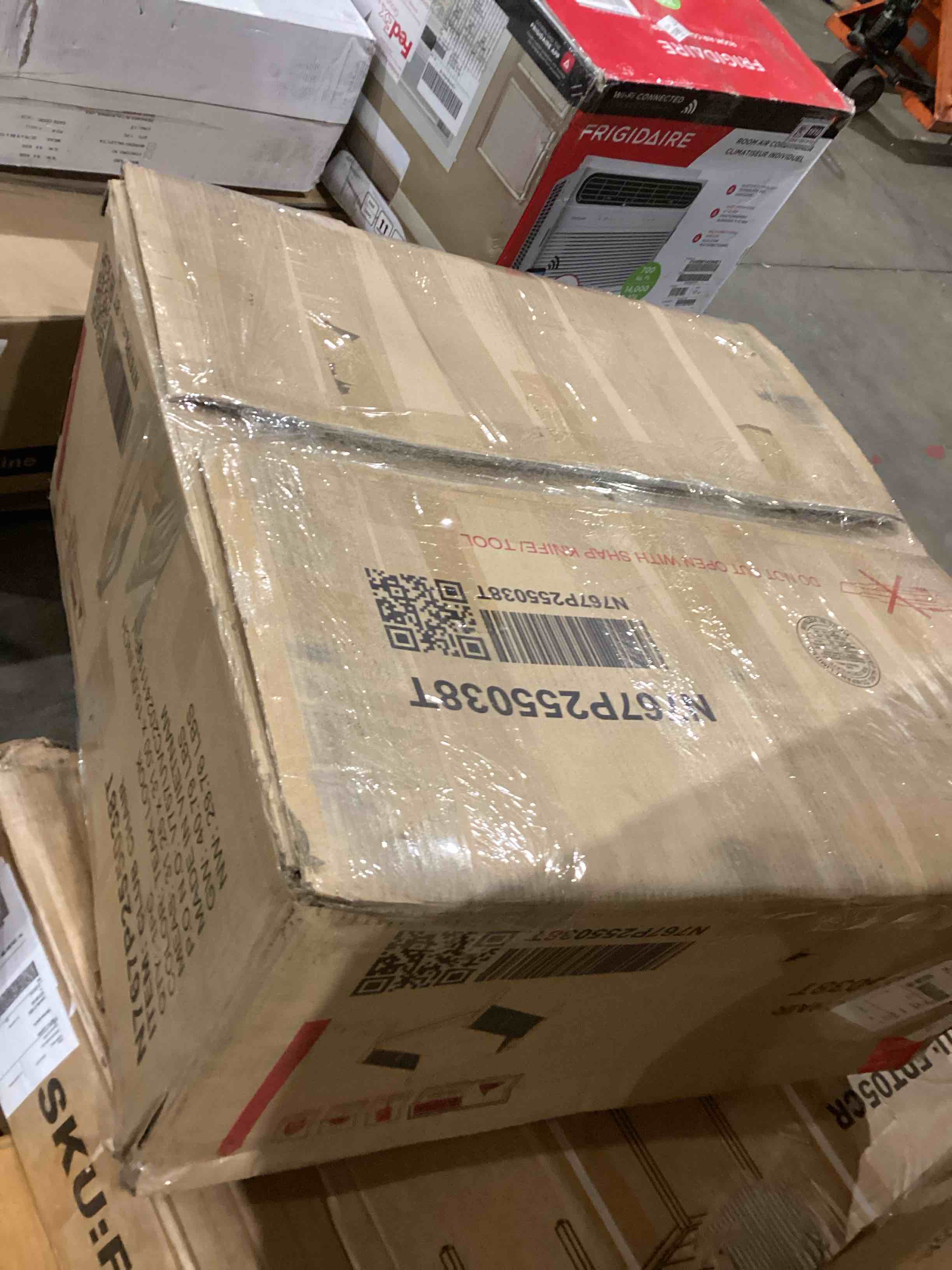 https://s3.amazonaws.com/lotting-images-prod/bidfta/GRA1991911_1756128963199.jpeg