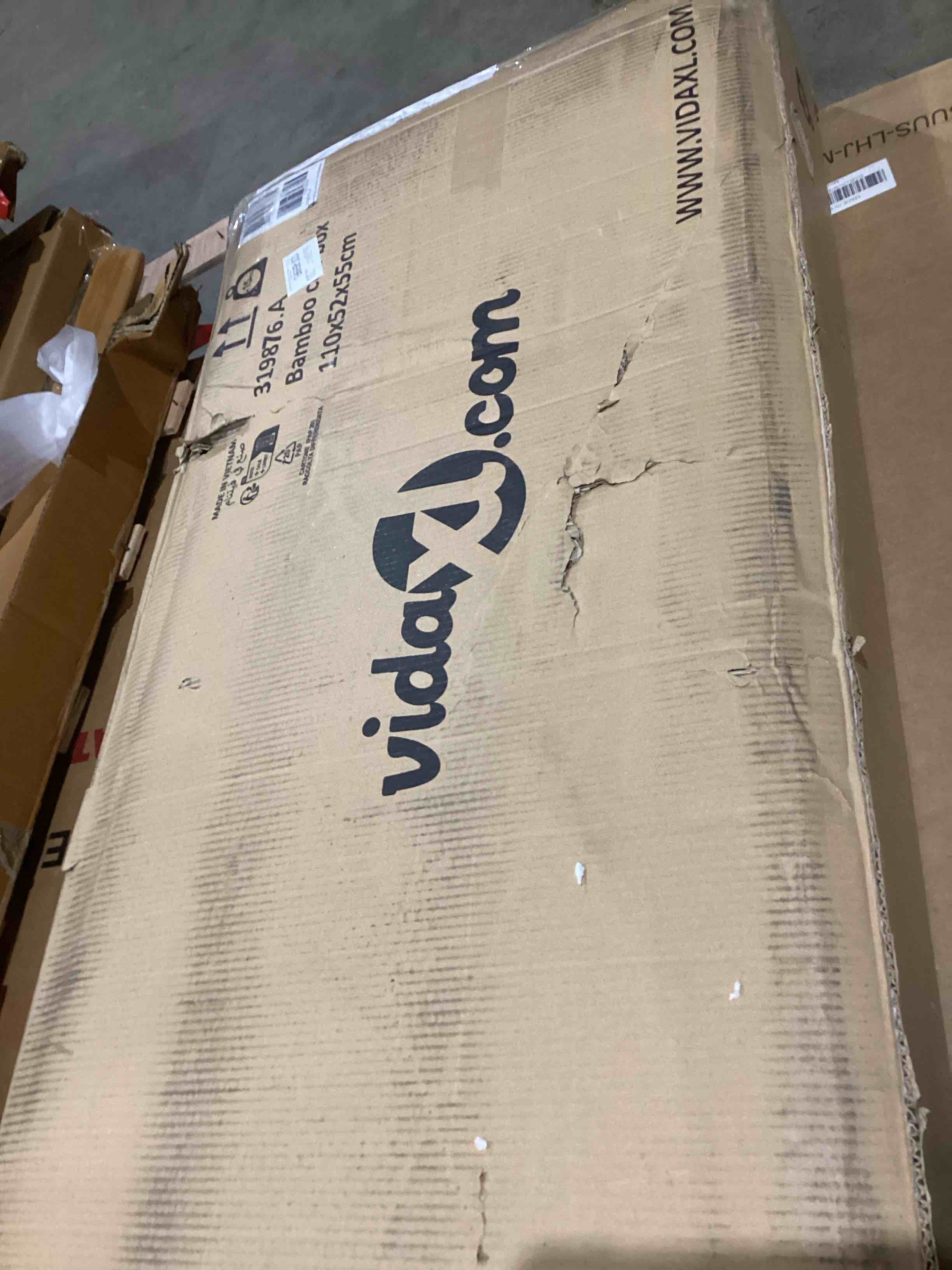https://s3.amazonaws.com/lotting-images-prod/bidfta/GRA1991917_1756137057297.jpeg