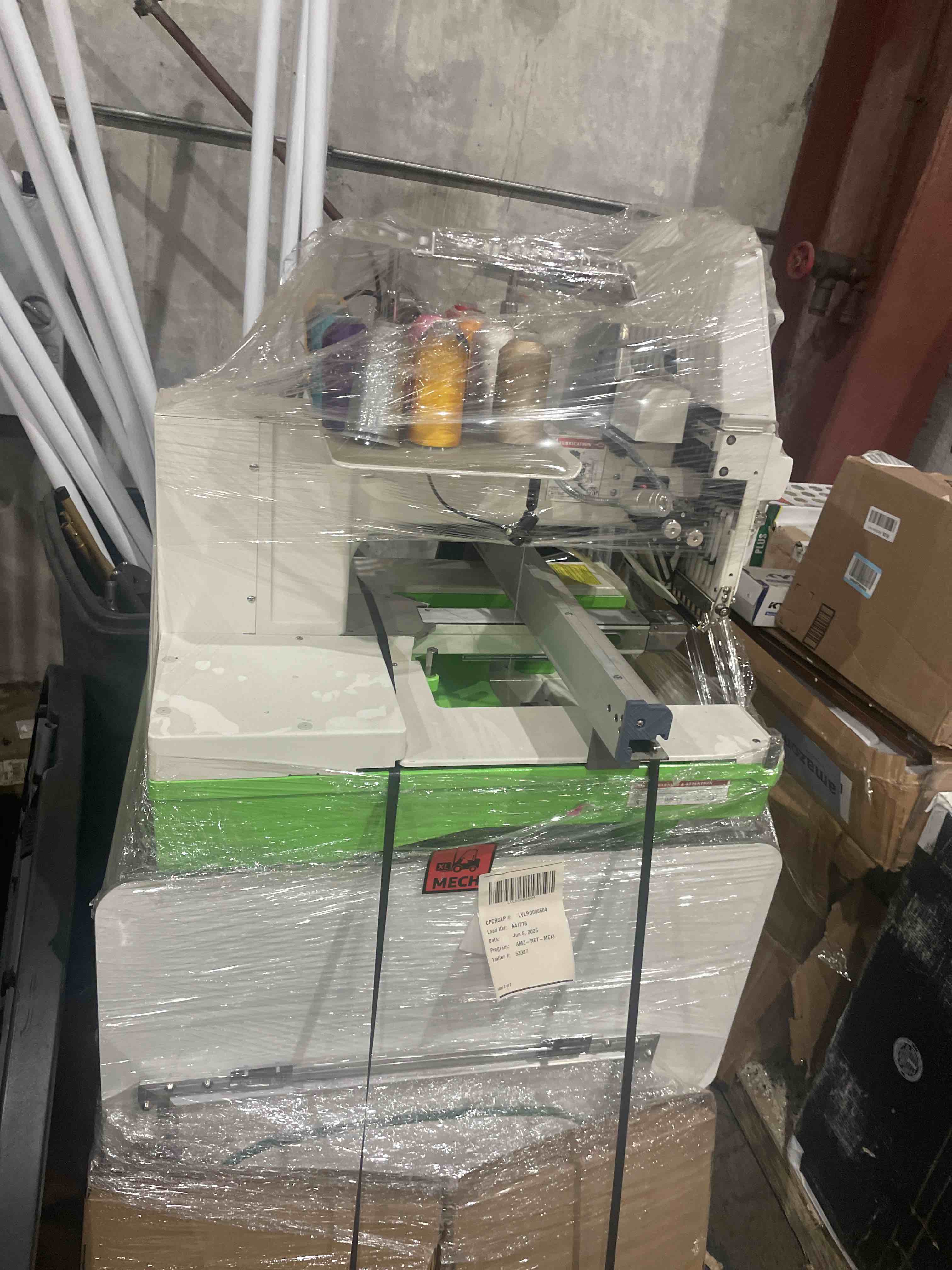 https://s3.amazonaws.com/lotting-images-prod/bidfta/GRA1991926_1756135946992.jpeg