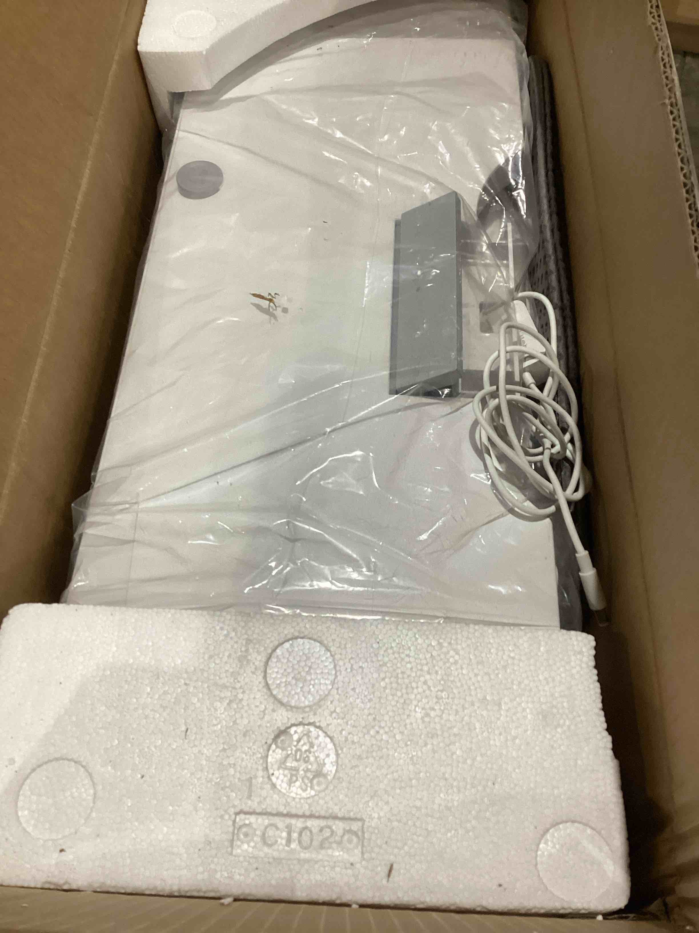 https://s3.amazonaws.com/lotting-images-prod/bidfta/GRA1992017_1756400021628.jpeg