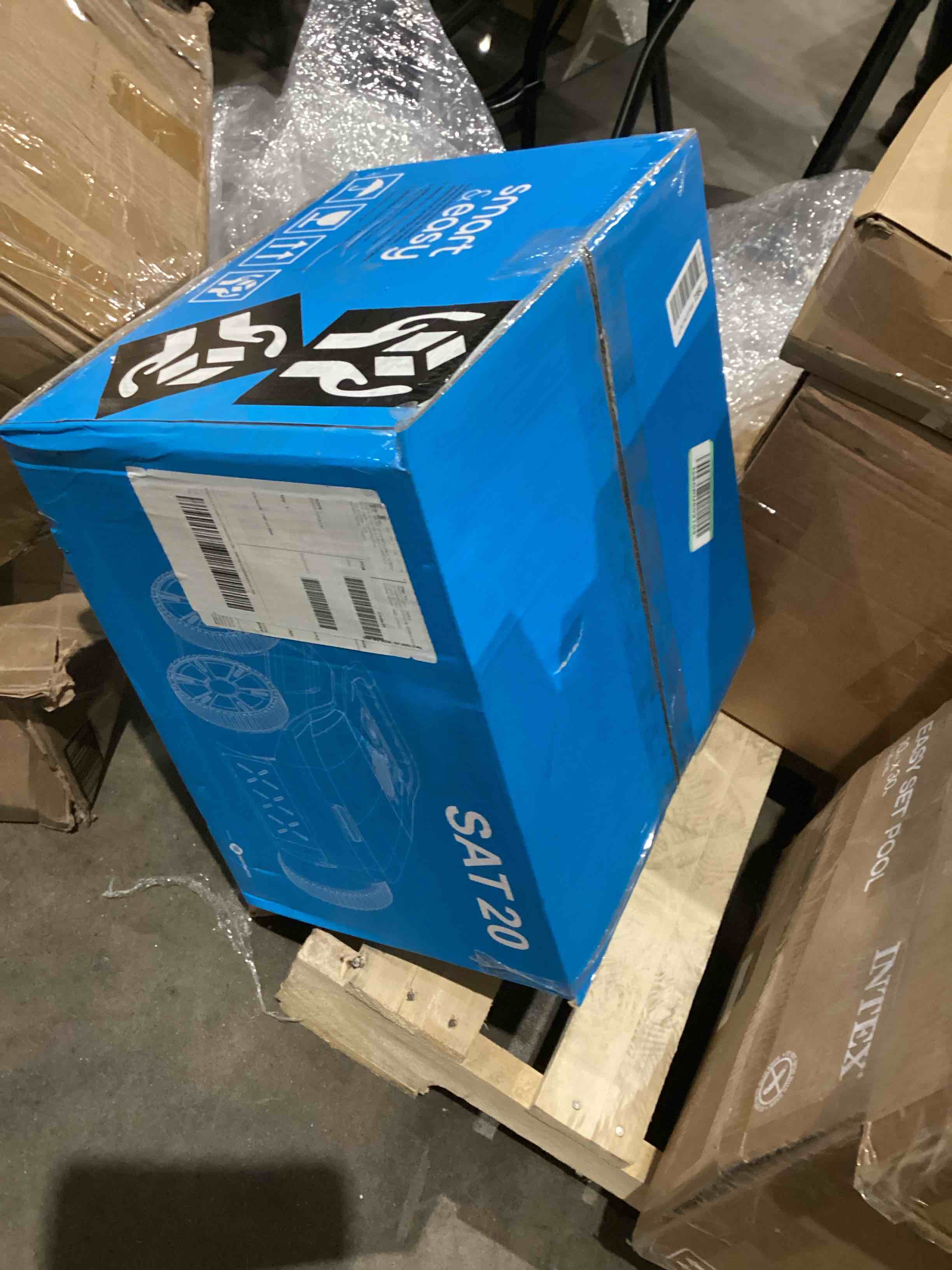 https://s3.amazonaws.com/lotting-images-prod/bidfta/GRA1992043_1756405730217.jpeg