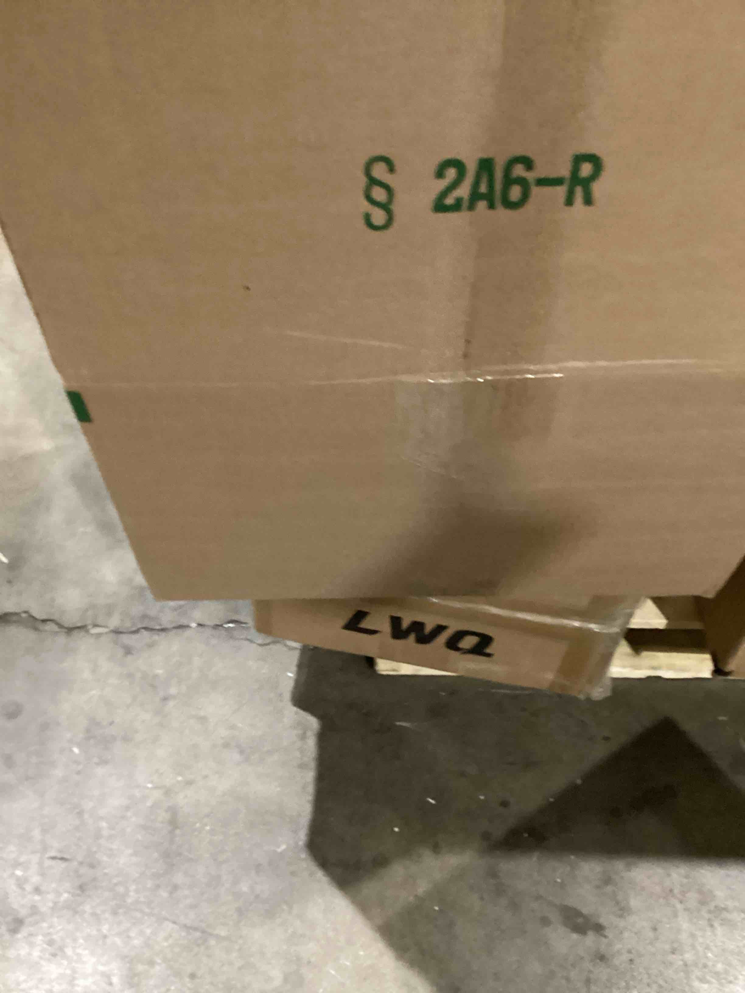 https://s3.amazonaws.com/lotting-images-prod/bidfta/GRA1992044_1756405877727.jpeg