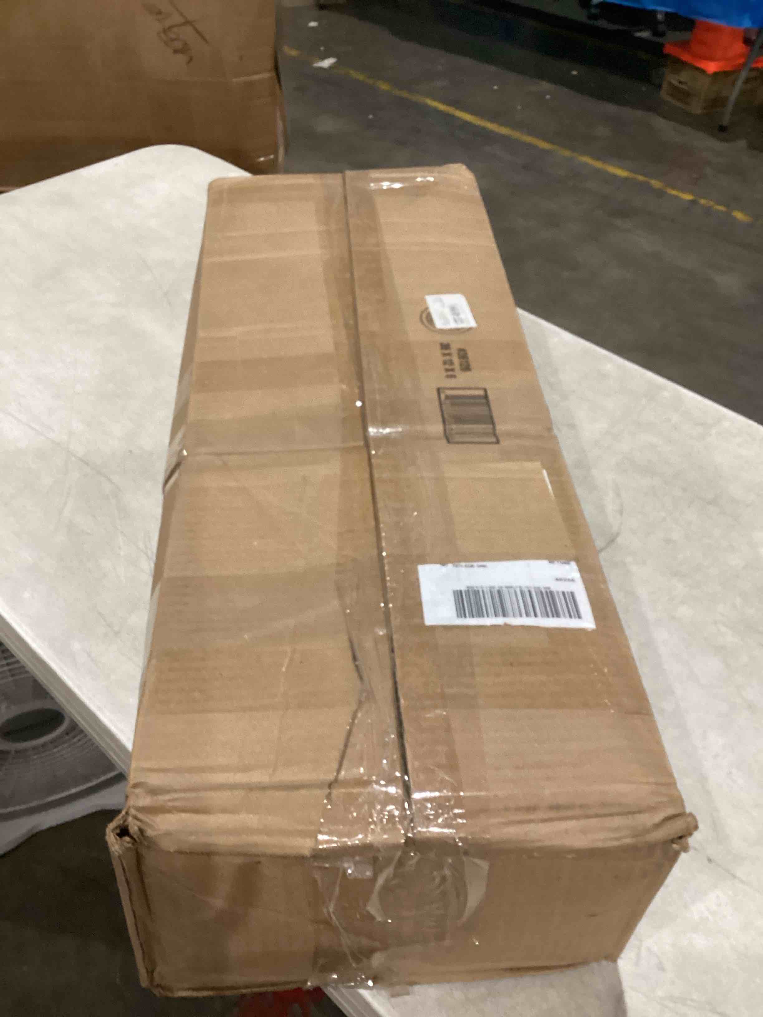 https://s3.amazonaws.com/lotting-images-prod/bidfta/GRA1992095_1756478108764.jpeg