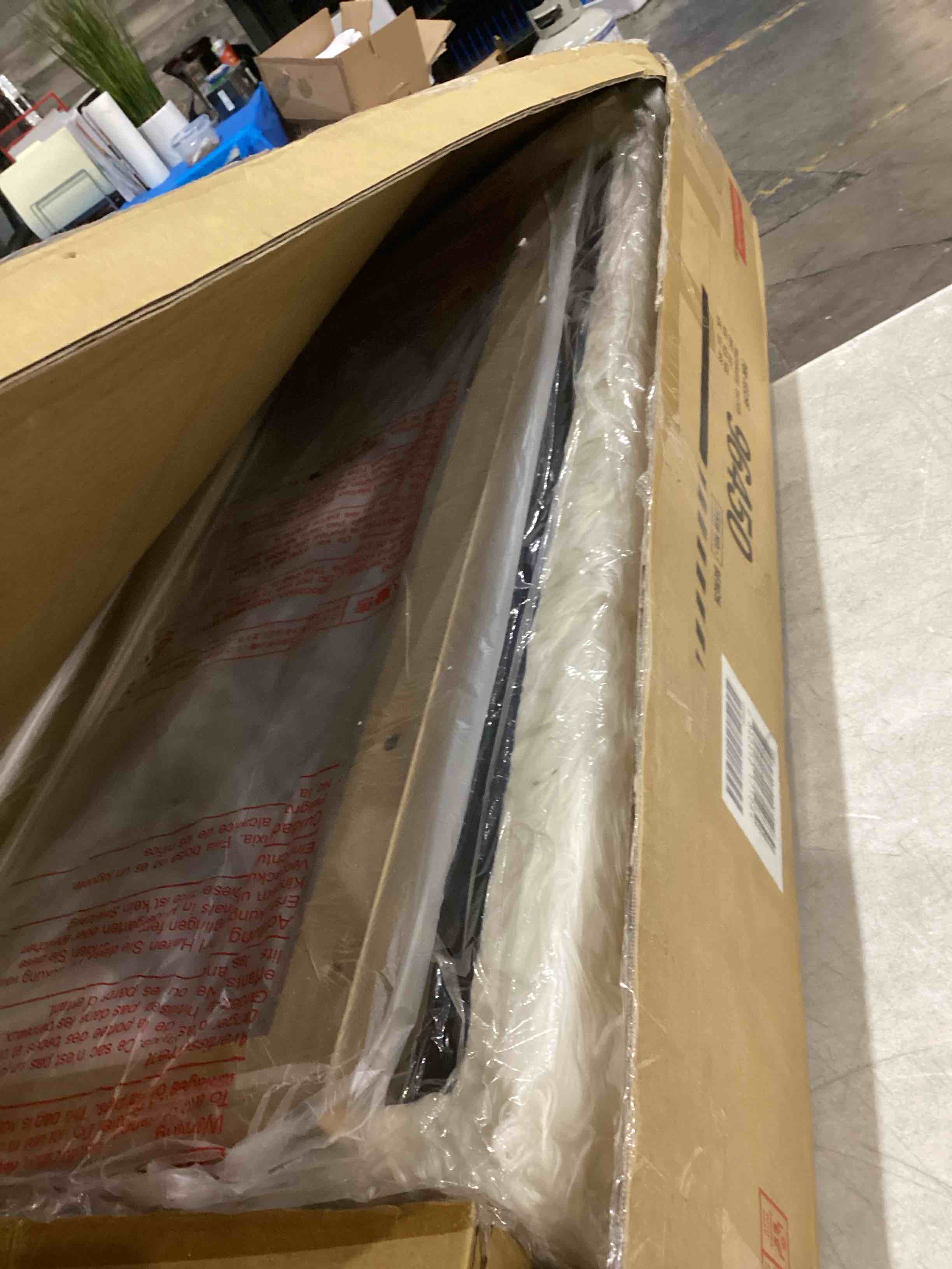 https://s3.amazonaws.com/lotting-images-prod/bidfta/GRA1992108_1756487187380.jpeg