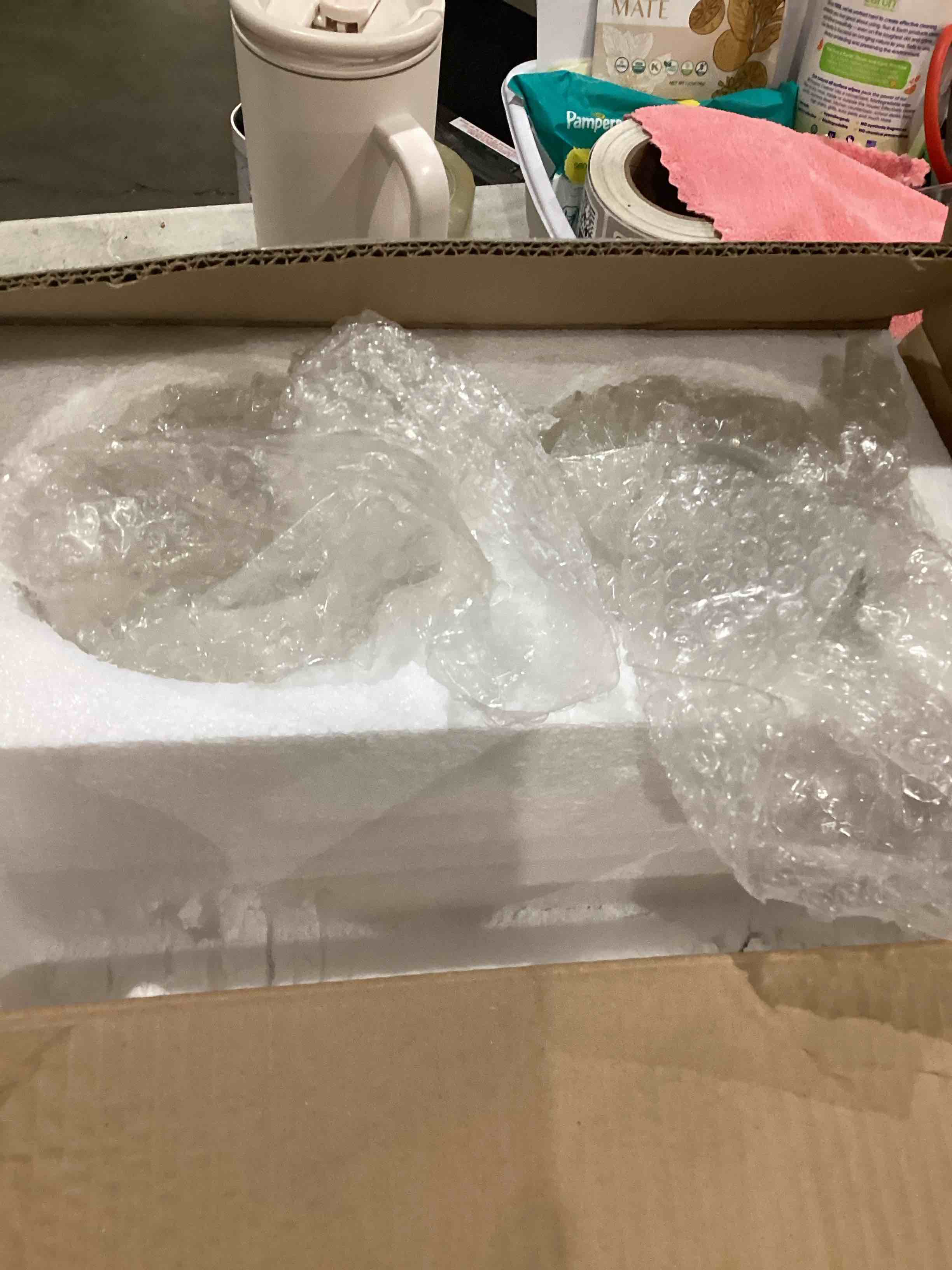 https://s3.amazonaws.com/lotting-images-prod/bidfta/GRA1992135_1756826137342.jpeg