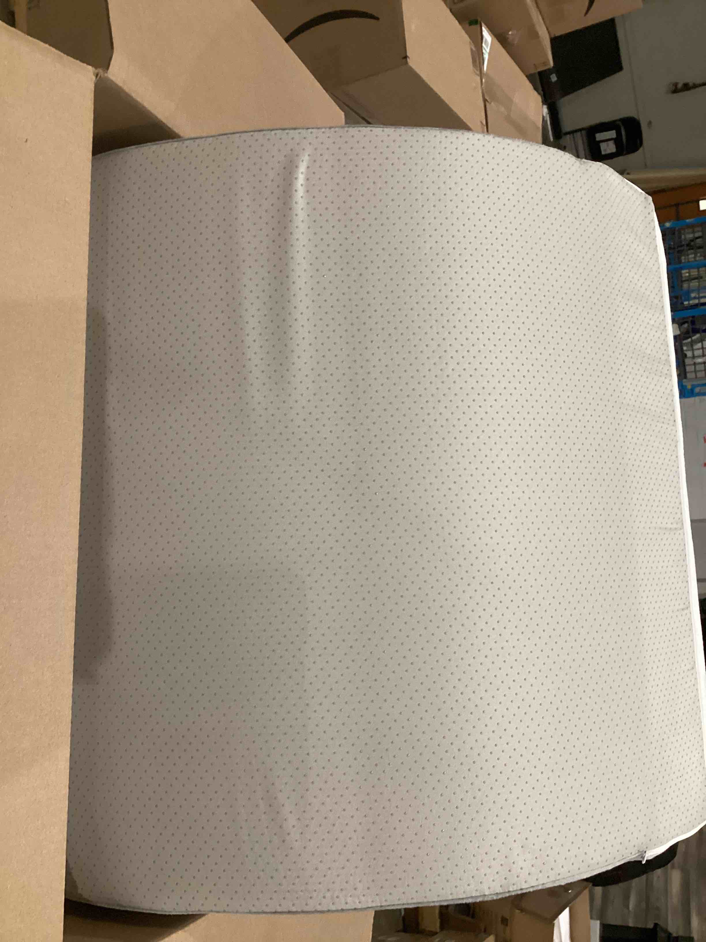 https://s3.amazonaws.com/lotting-images-prod/bidfta/GRA1992150_1756826745476.jpeg