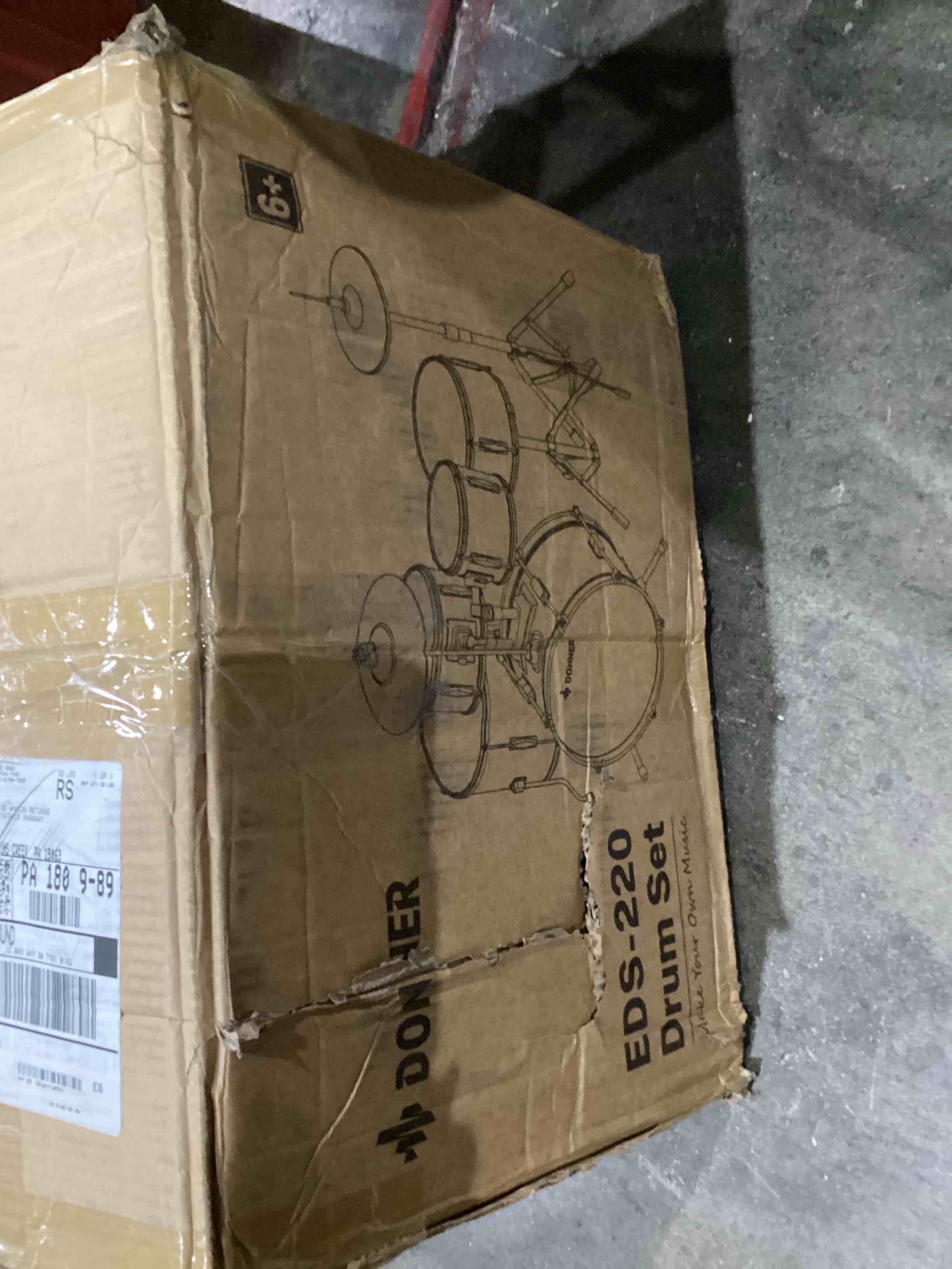 https://s3.amazonaws.com/lotting-images-prod/bidfta/GRA1992159_1756828207337.jpeg