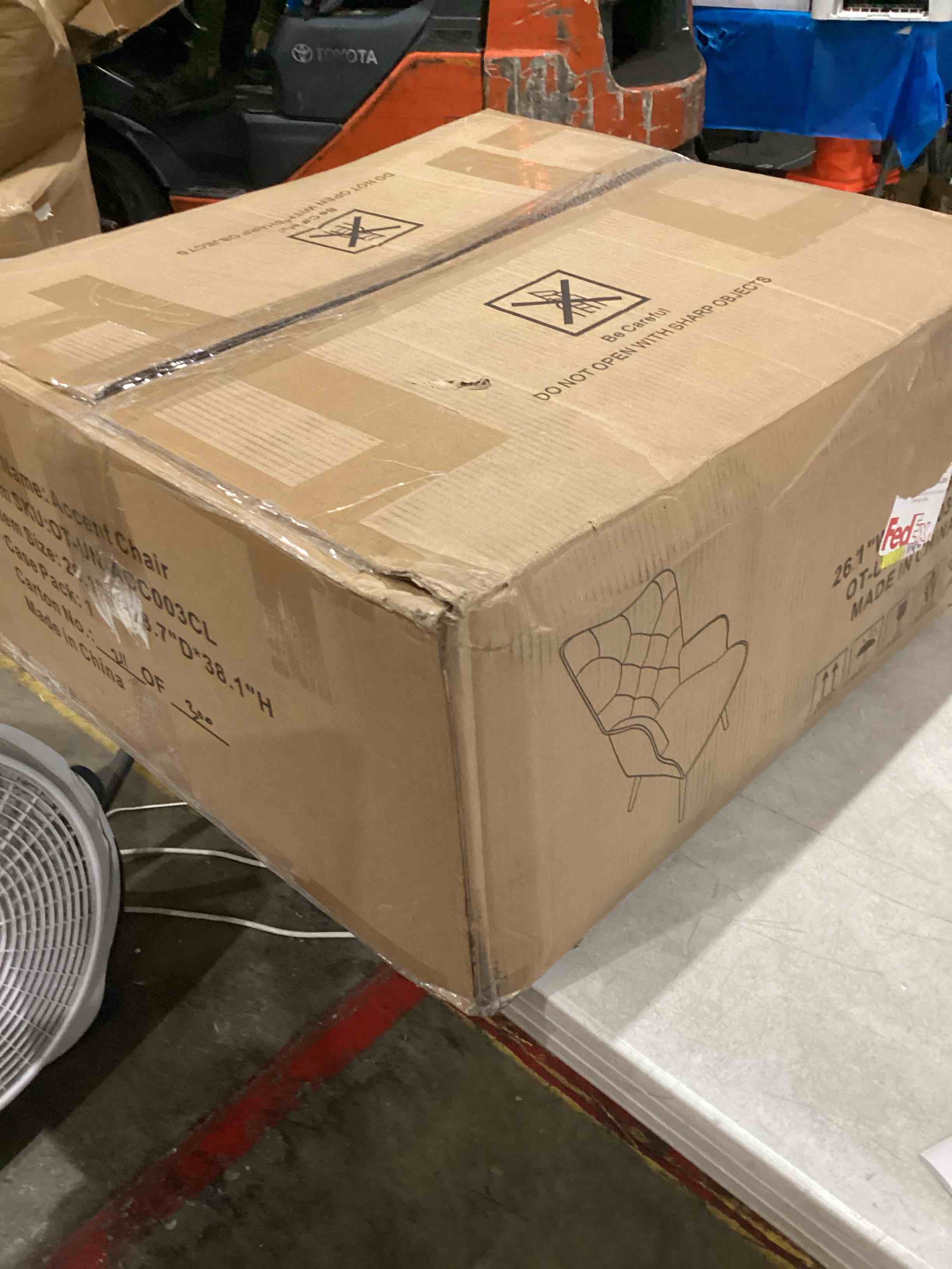 https://s3.amazonaws.com/lotting-images-prod/bidfta/GRA1992263_1756988864381.jpeg