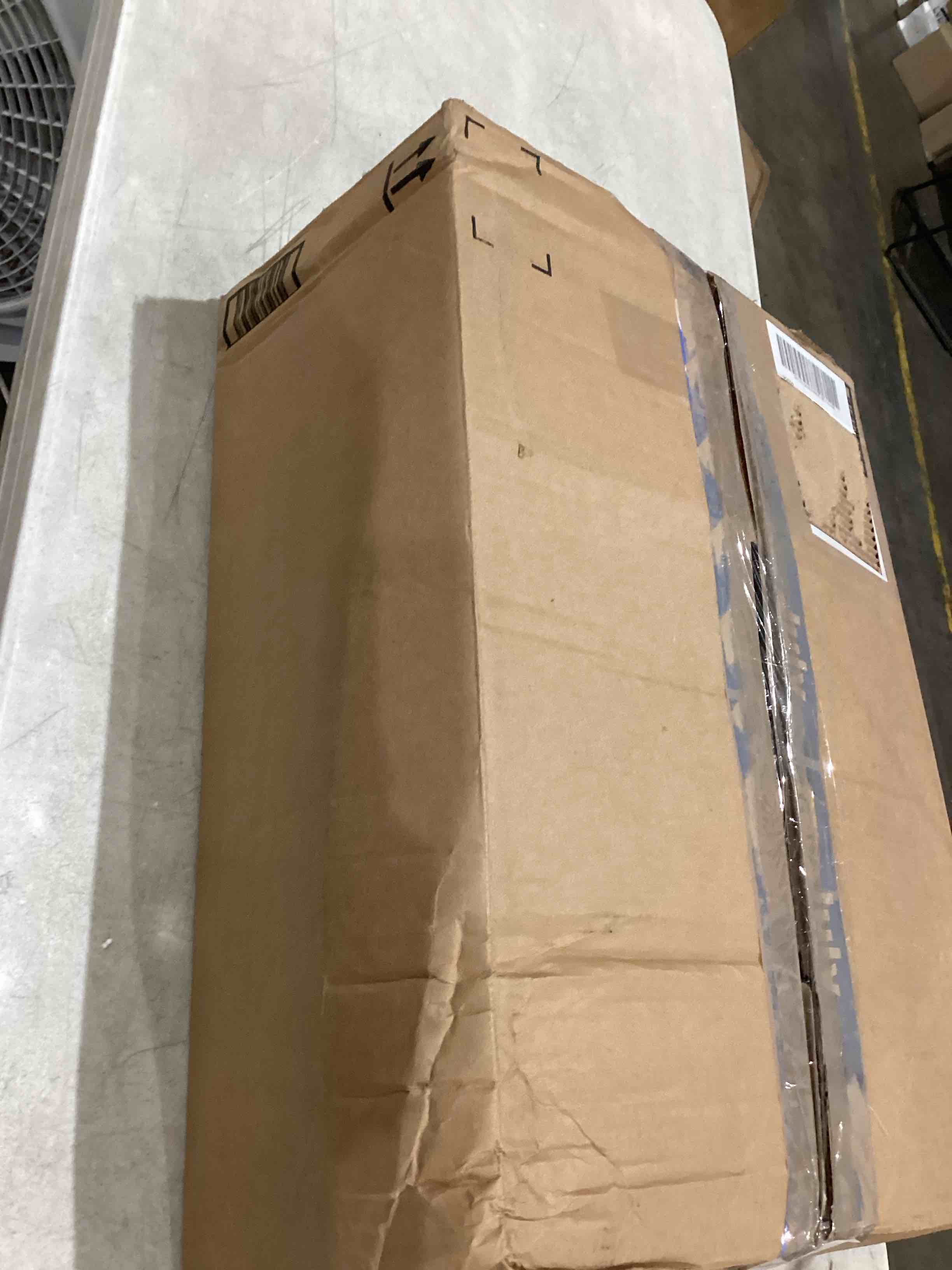 https://s3.amazonaws.com/lotting-images-prod/bidfta/GRA1992303_1757072230199.jpeg