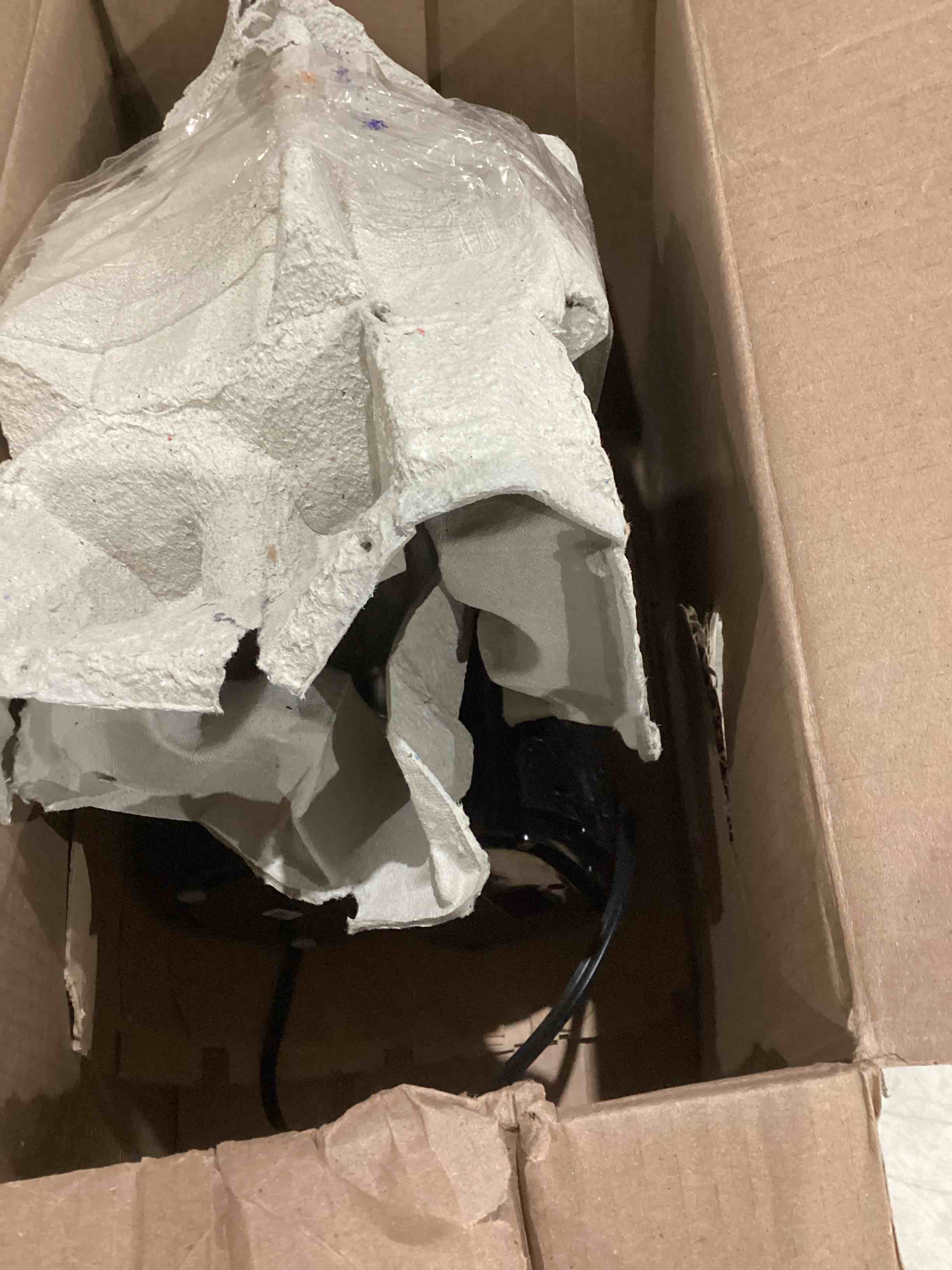 https://s3.amazonaws.com/lotting-images-prod/bidfta/GRA1992438_1757422081070.jpeg