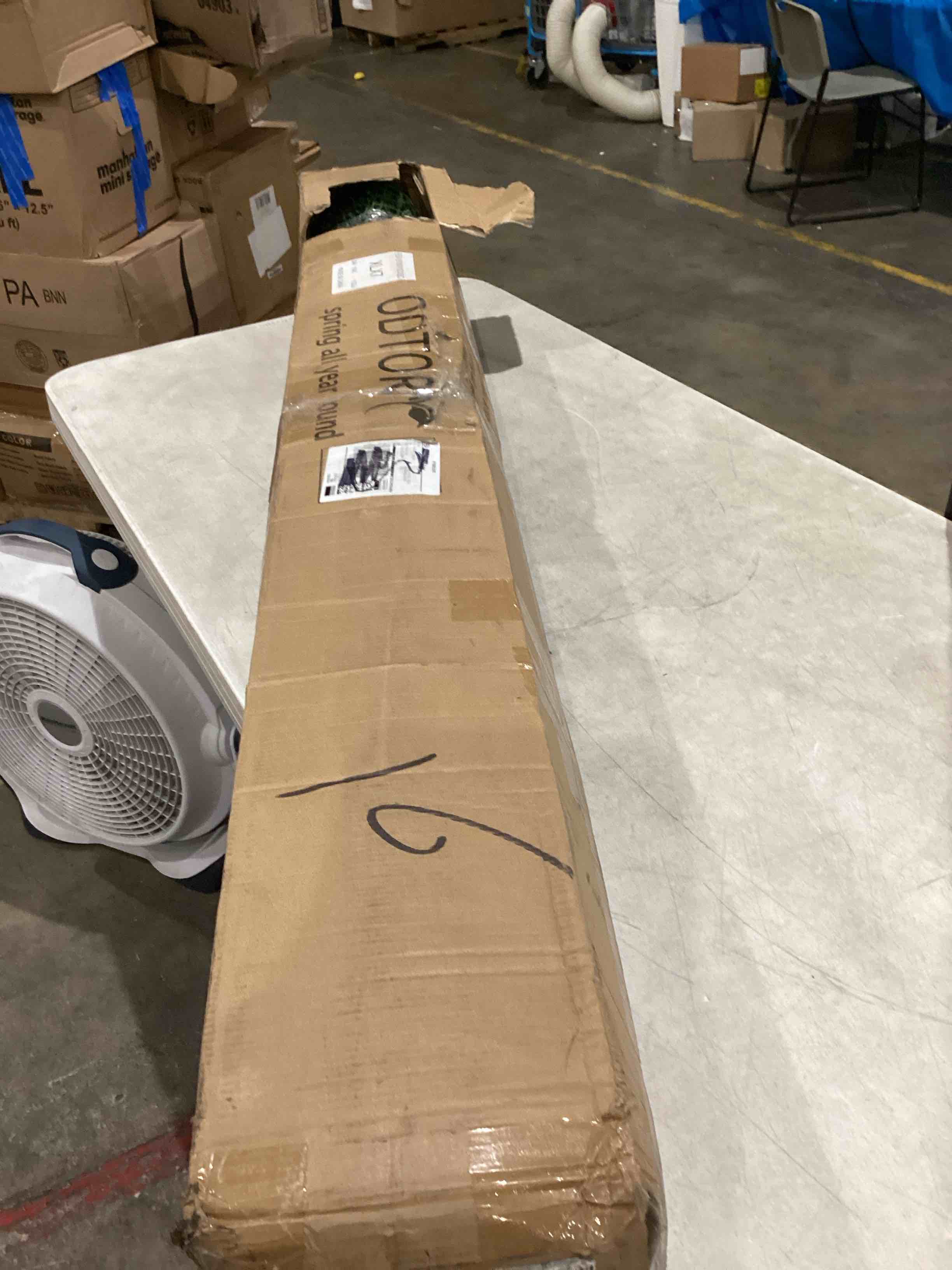 https://s3.amazonaws.com/lotting-images-prod/bidfta/GRA1992570_1757529747593.jpeg