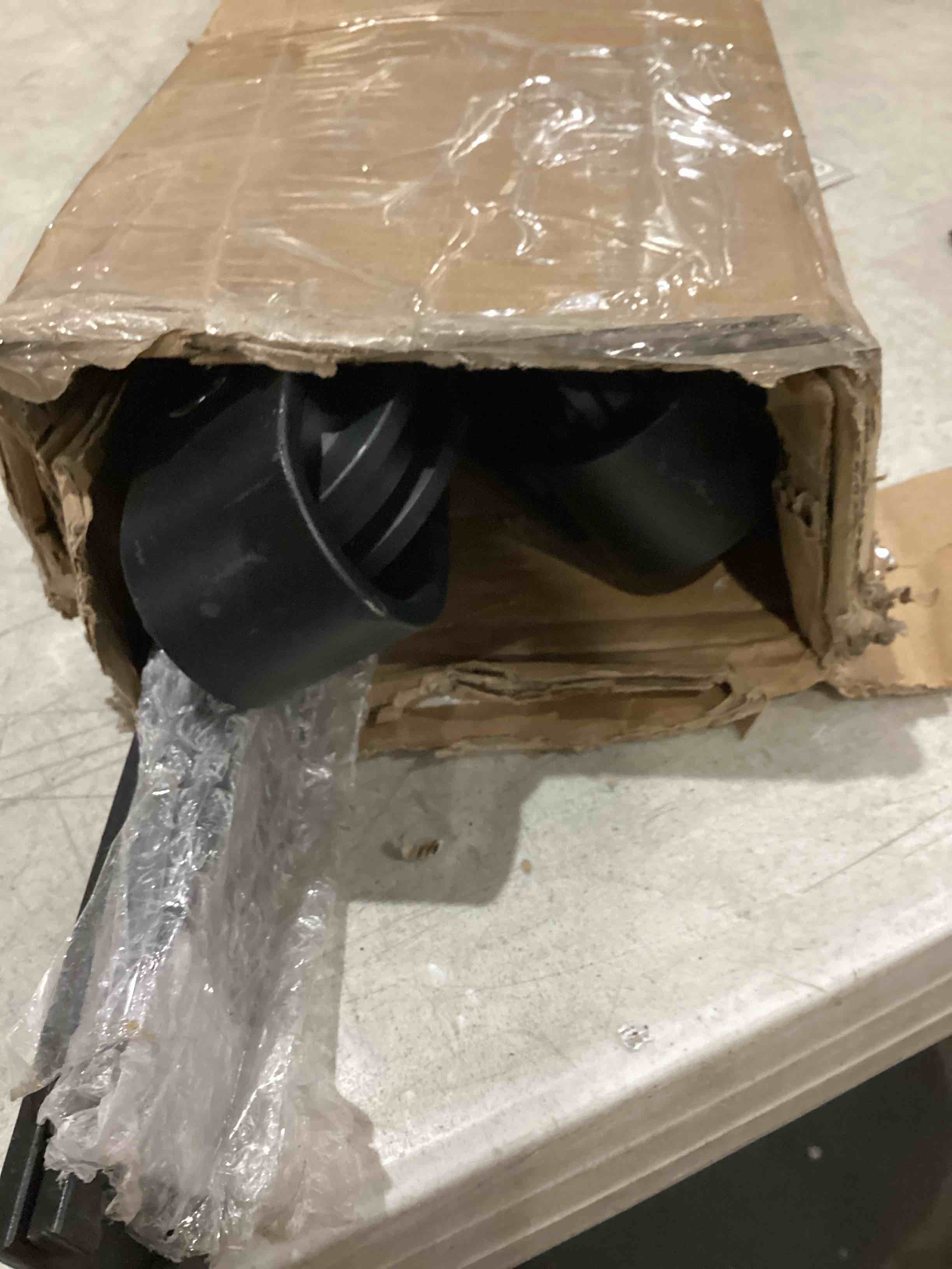 https://s3.amazonaws.com/lotting-images-prod/bidfta/GRA1992572_1757530349643.jpeg