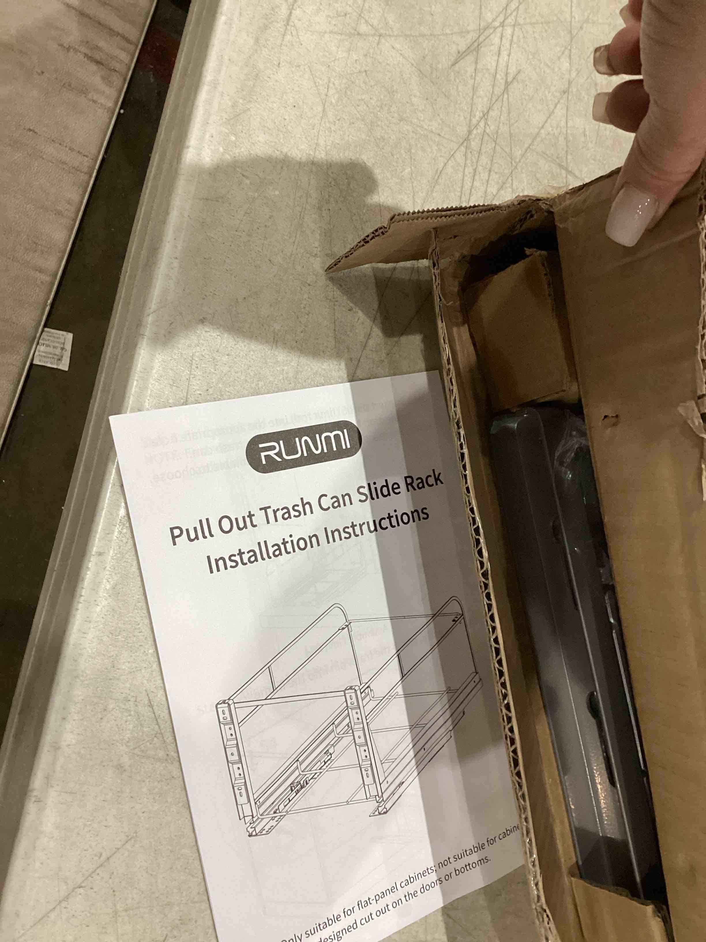 https://s3.amazonaws.com/lotting-images-prod/bidfta/GRA1992766_1757945449515.jpeg