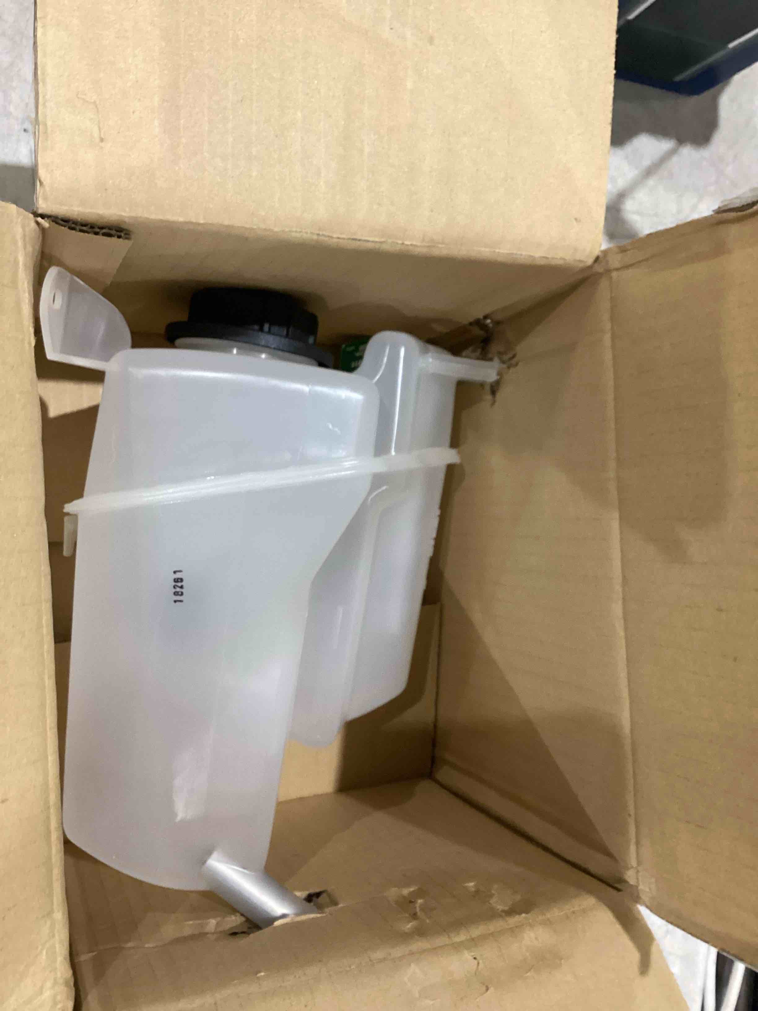 https://s3.amazonaws.com/lotting-images-prod/bidfta/GRA1992818_1758031440787.jpeg